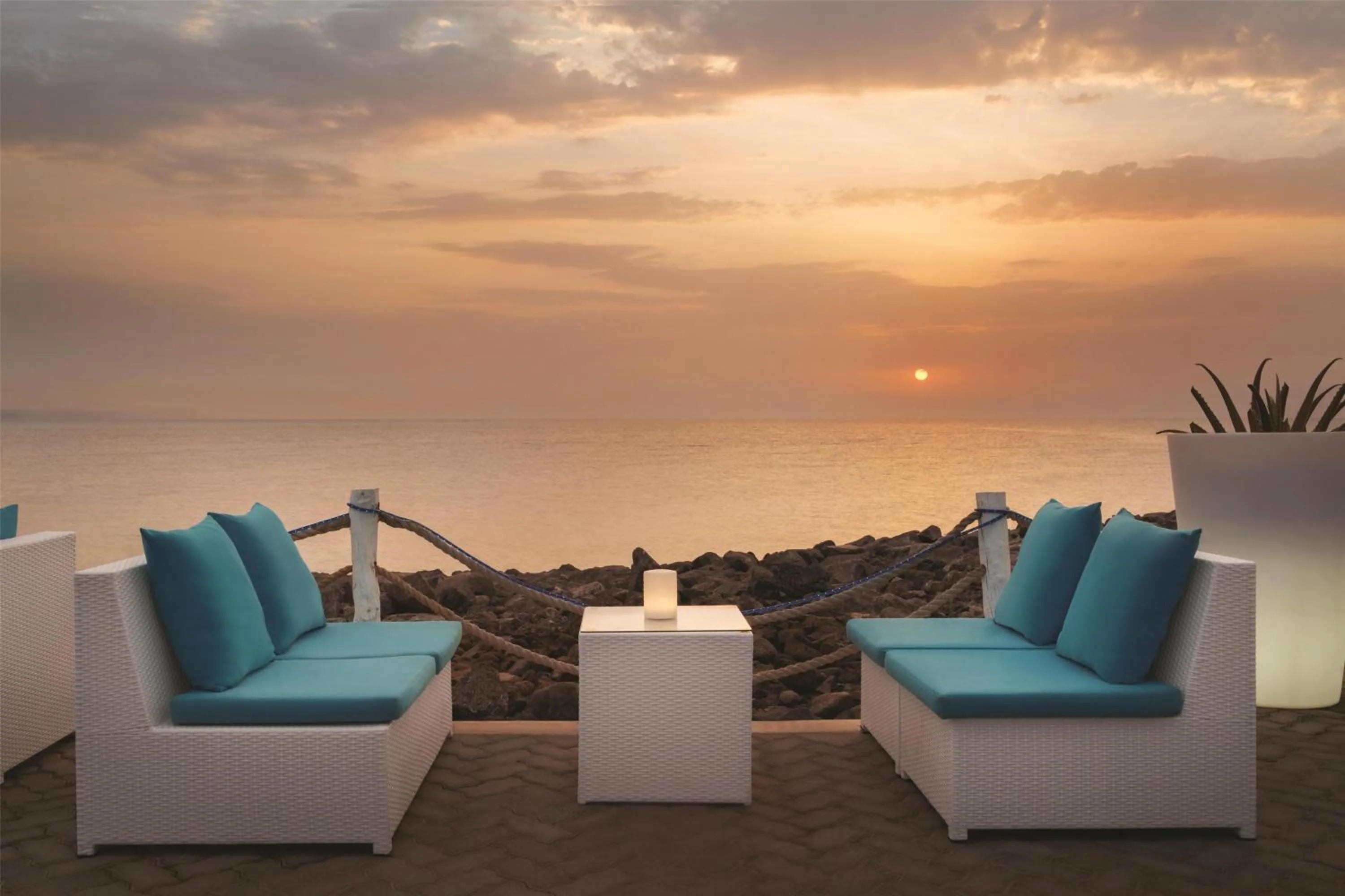 Lounge or bar in Djibouti Palace Kempinski