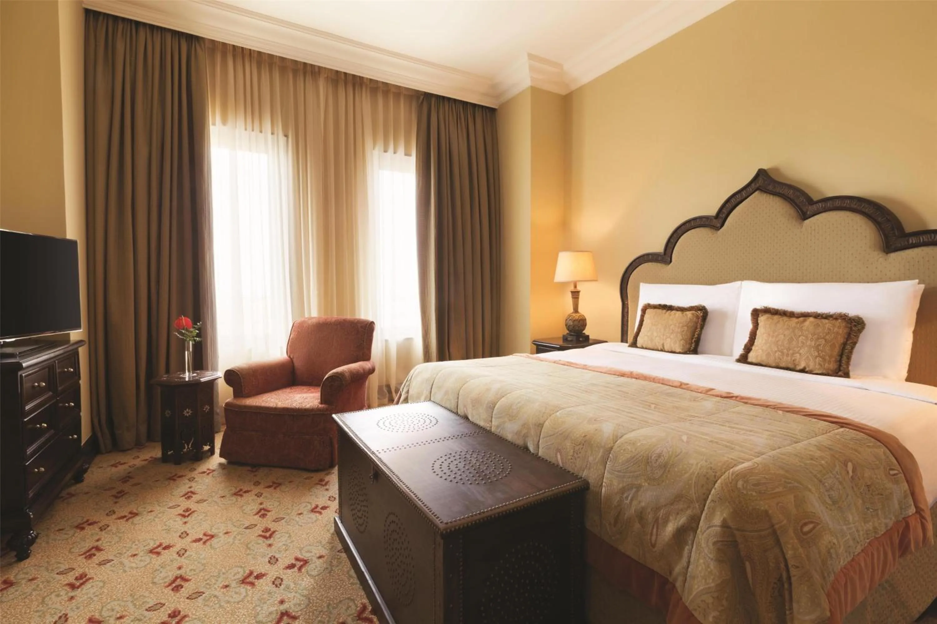 Bedroom, Bed in Djibouti Palace Kempinski