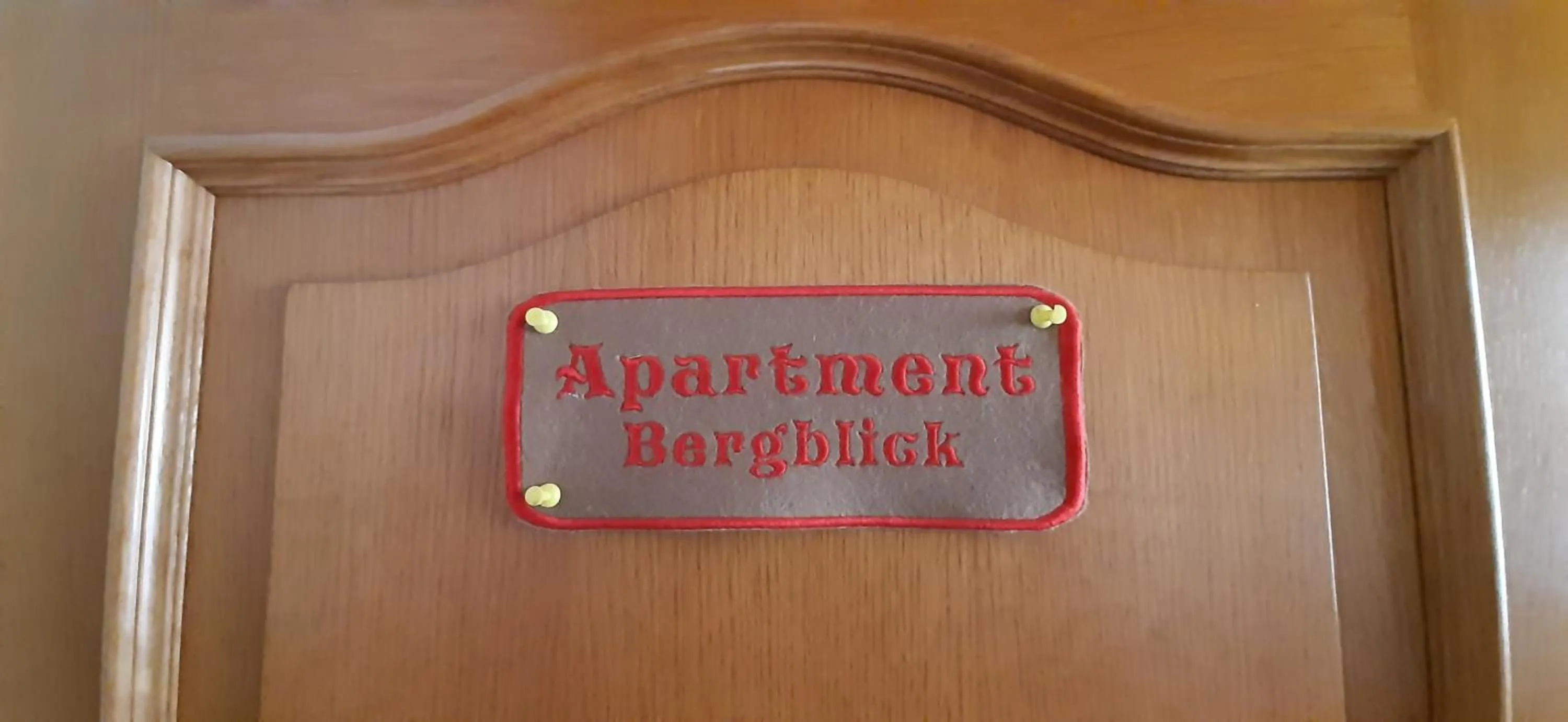 Property building in Haus Sieben - Singer Lydia