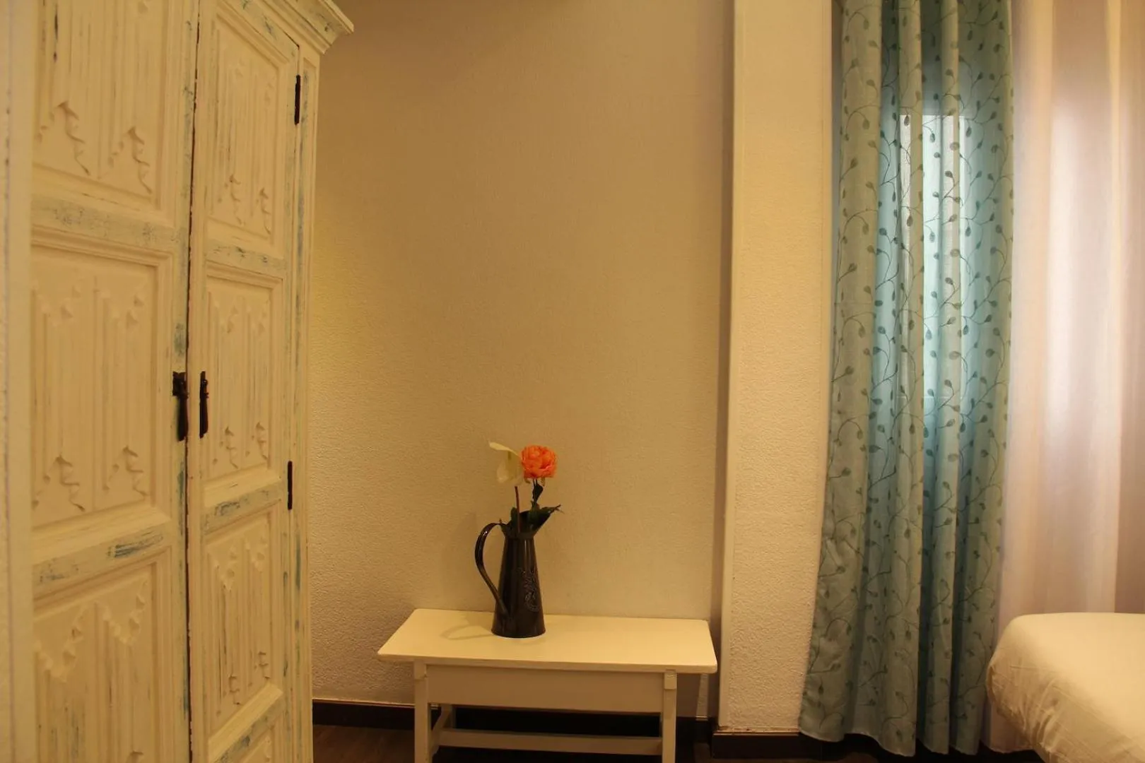 Bed in Oasis Backpackers' Toledo