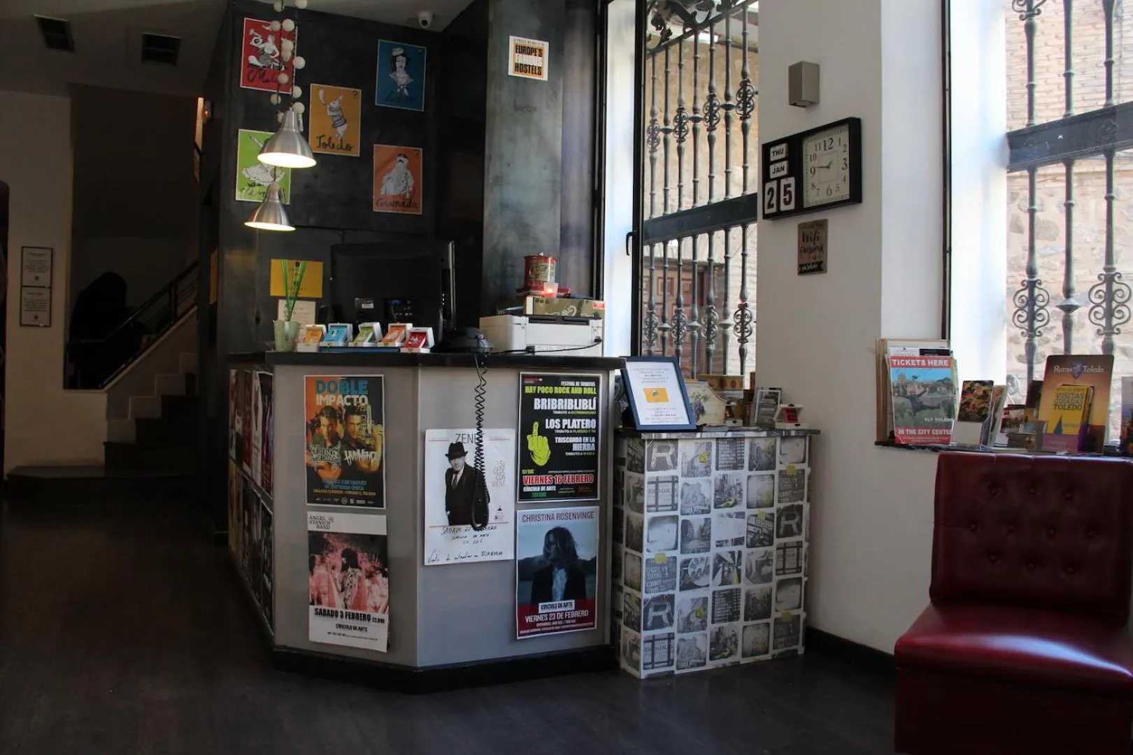 Lobby or reception in Oasis Backpackers' Toledo