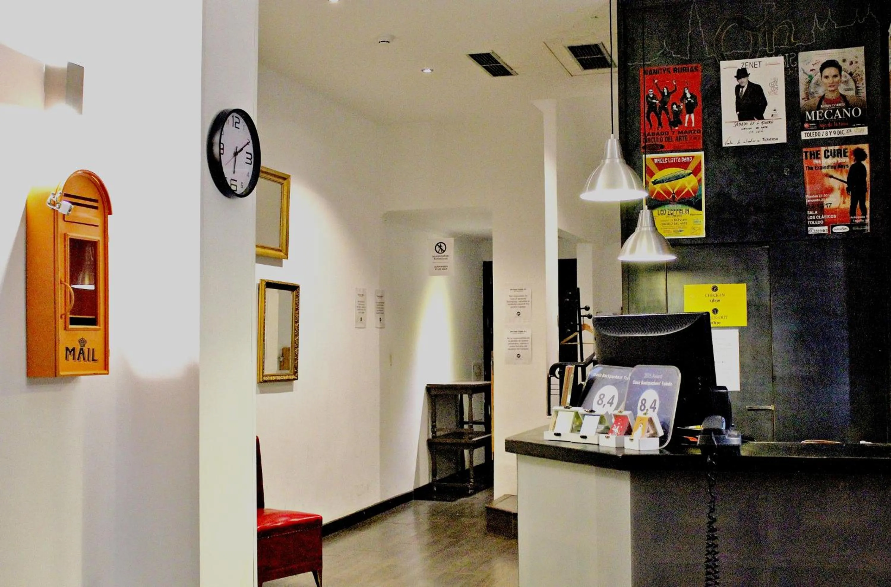 Lobby or reception in Oasis Backpackers' Toledo