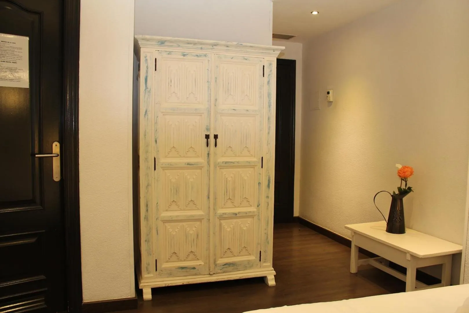 Bed in Oasis Backpackers' Toledo