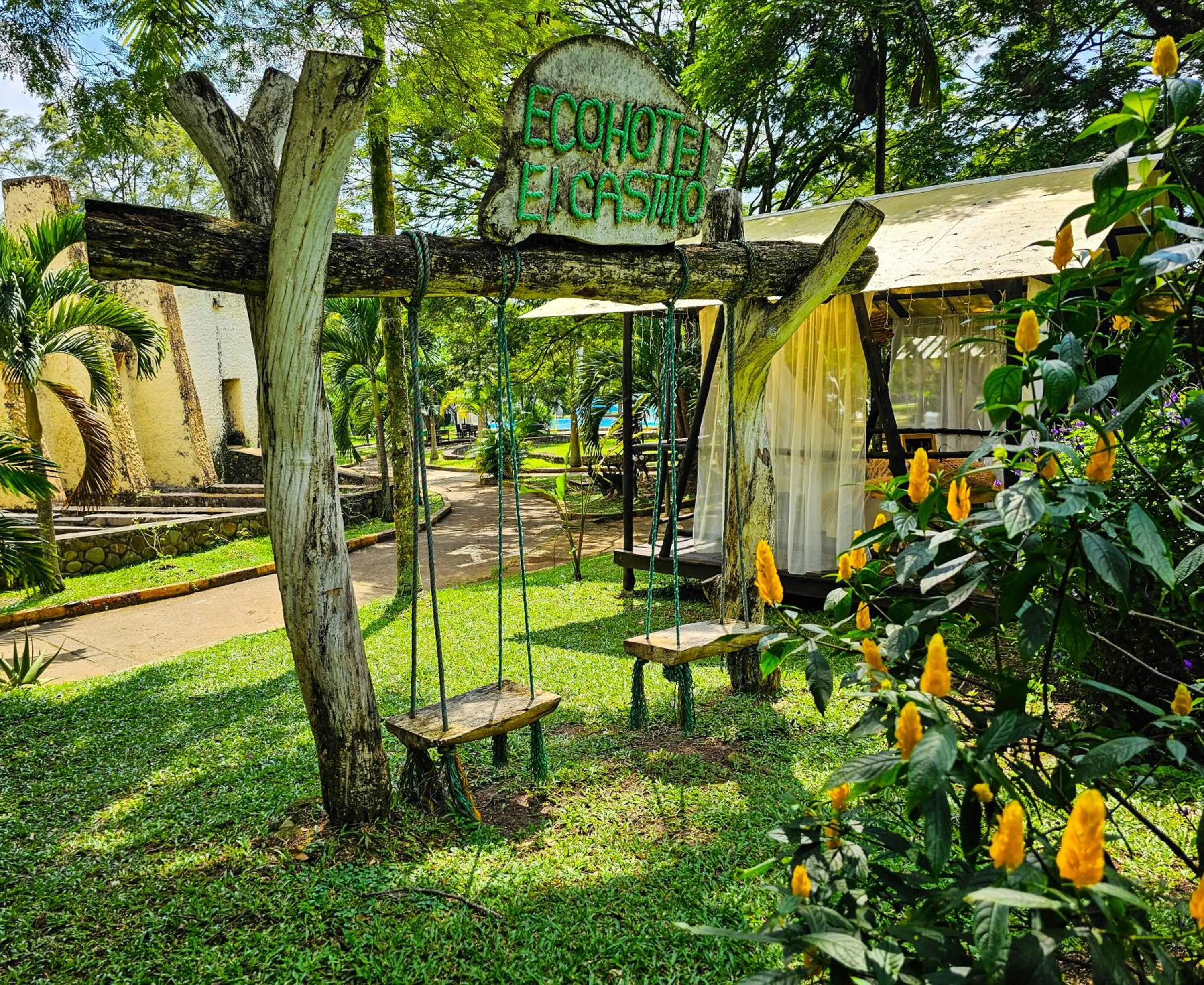 El Castillo Pance EcoHotel, Experiencias, Naturaleza y Restaurante