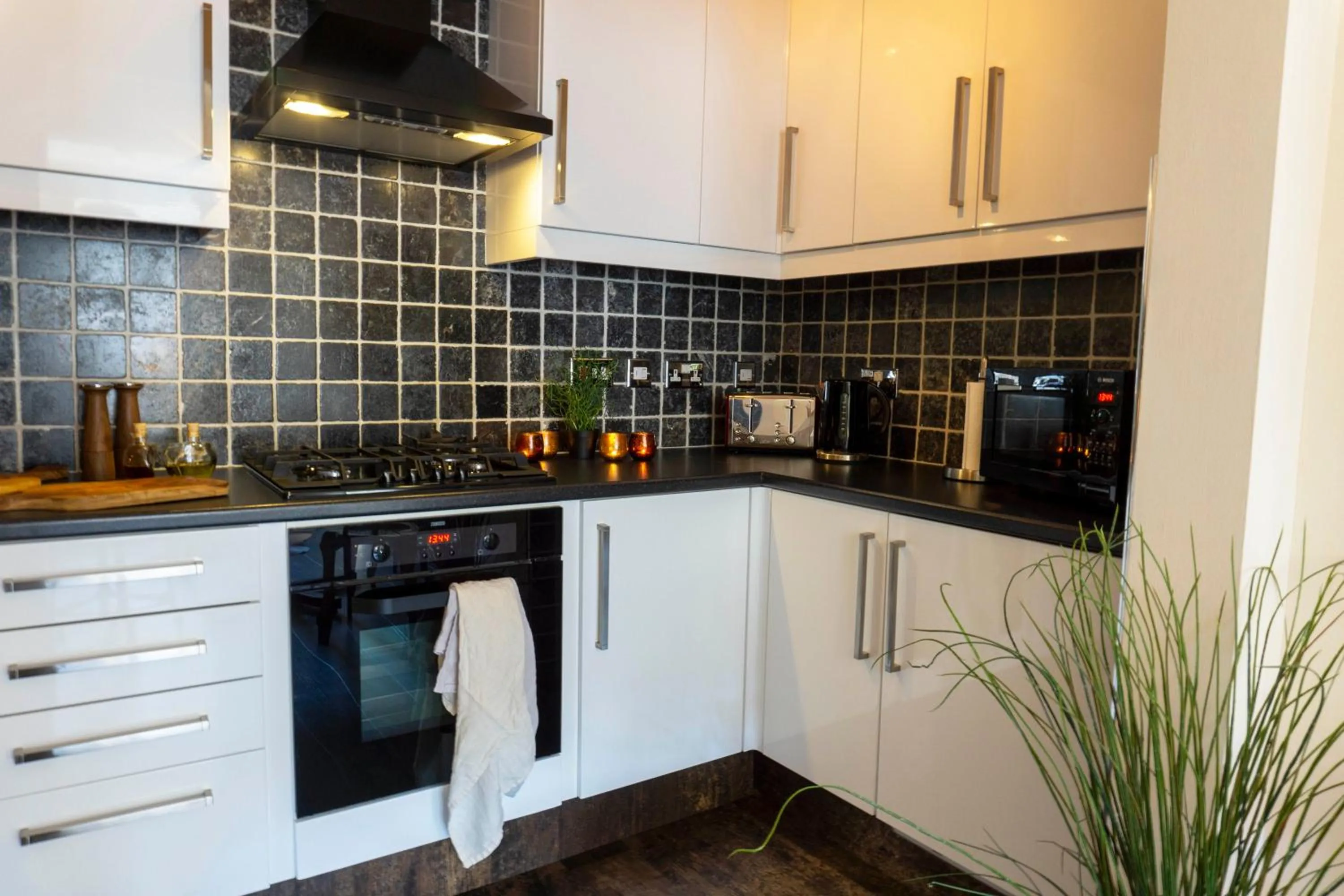 Kitchen or kitchenette in Grassmarket Old Town Boutique Apartment