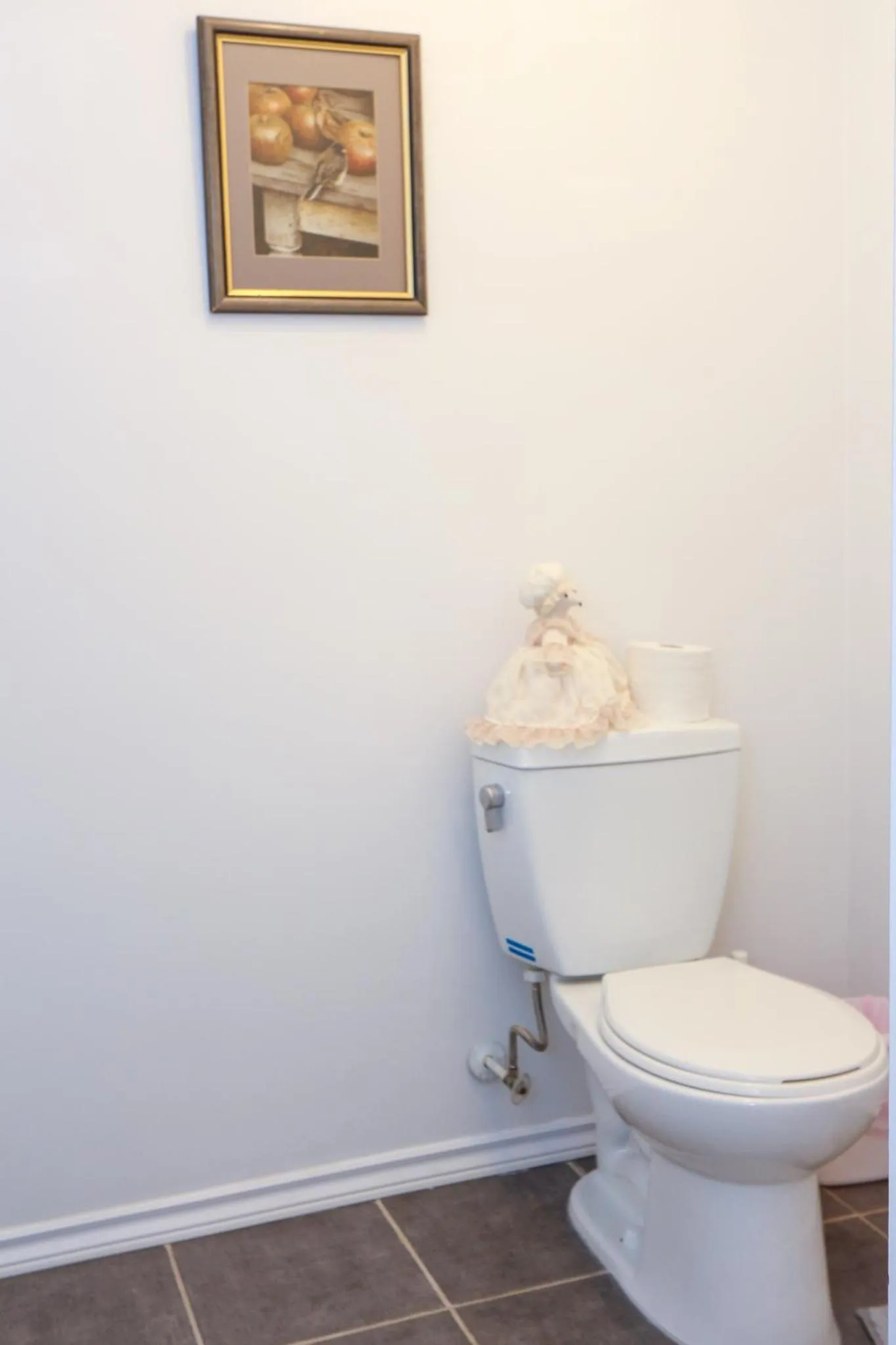 Toilet in Cedar Drive Inn