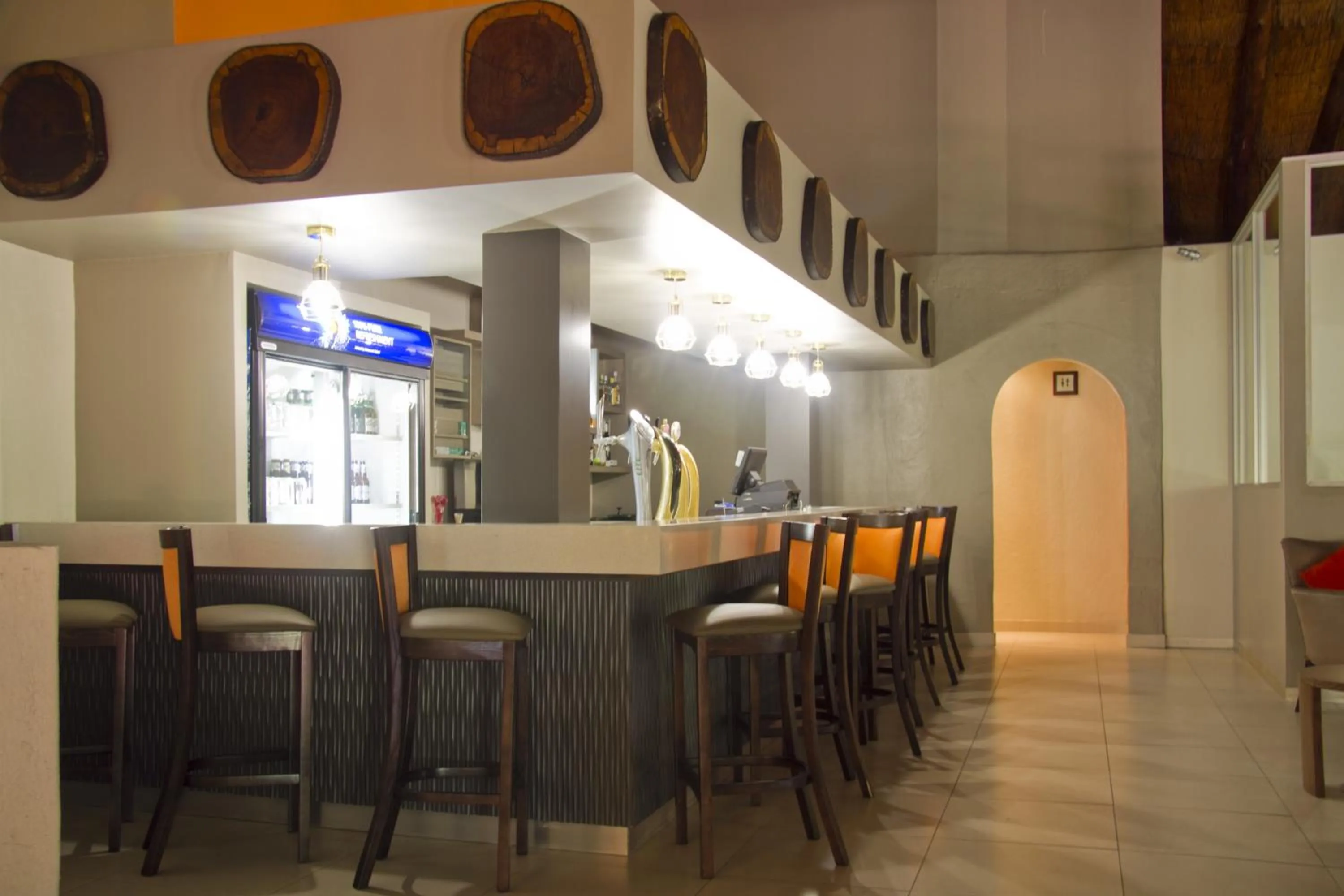 Lounge or bar in Cresta Marang Gardens Hotel