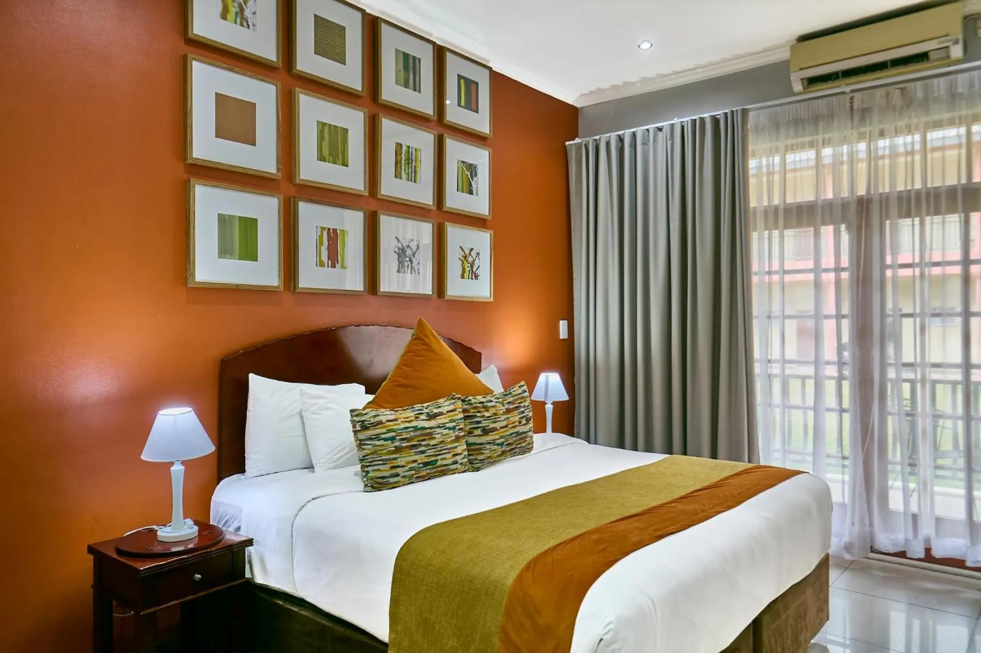 Bed in Cresta Marang Gardens Hotel