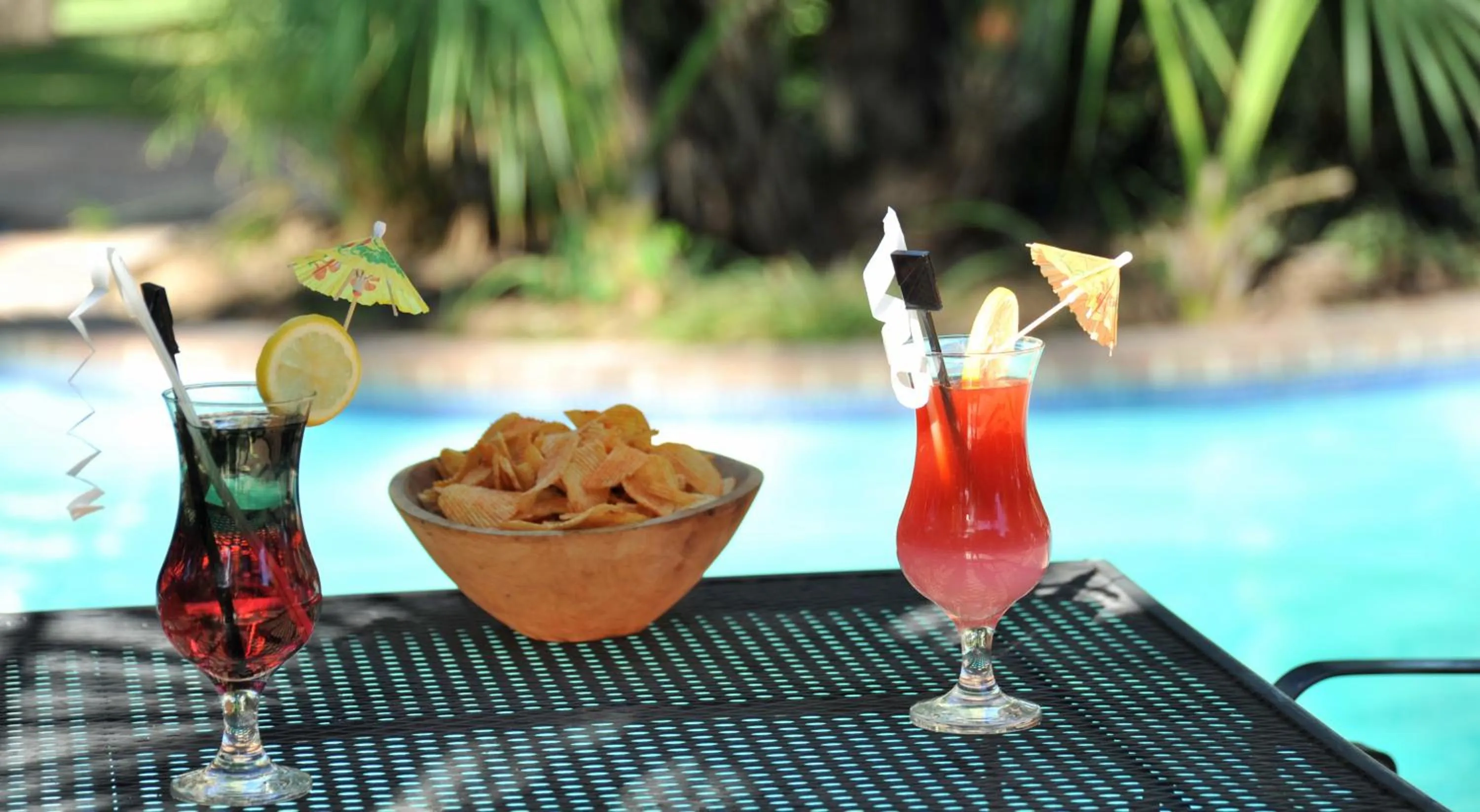 Swimming pool in Cresta Marang Gardens Hotel