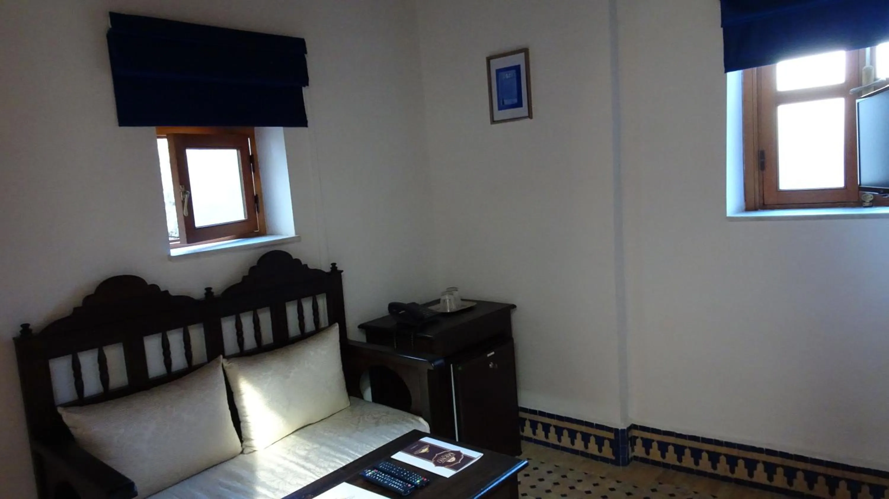 Seating area, Bed in Riad Sabah