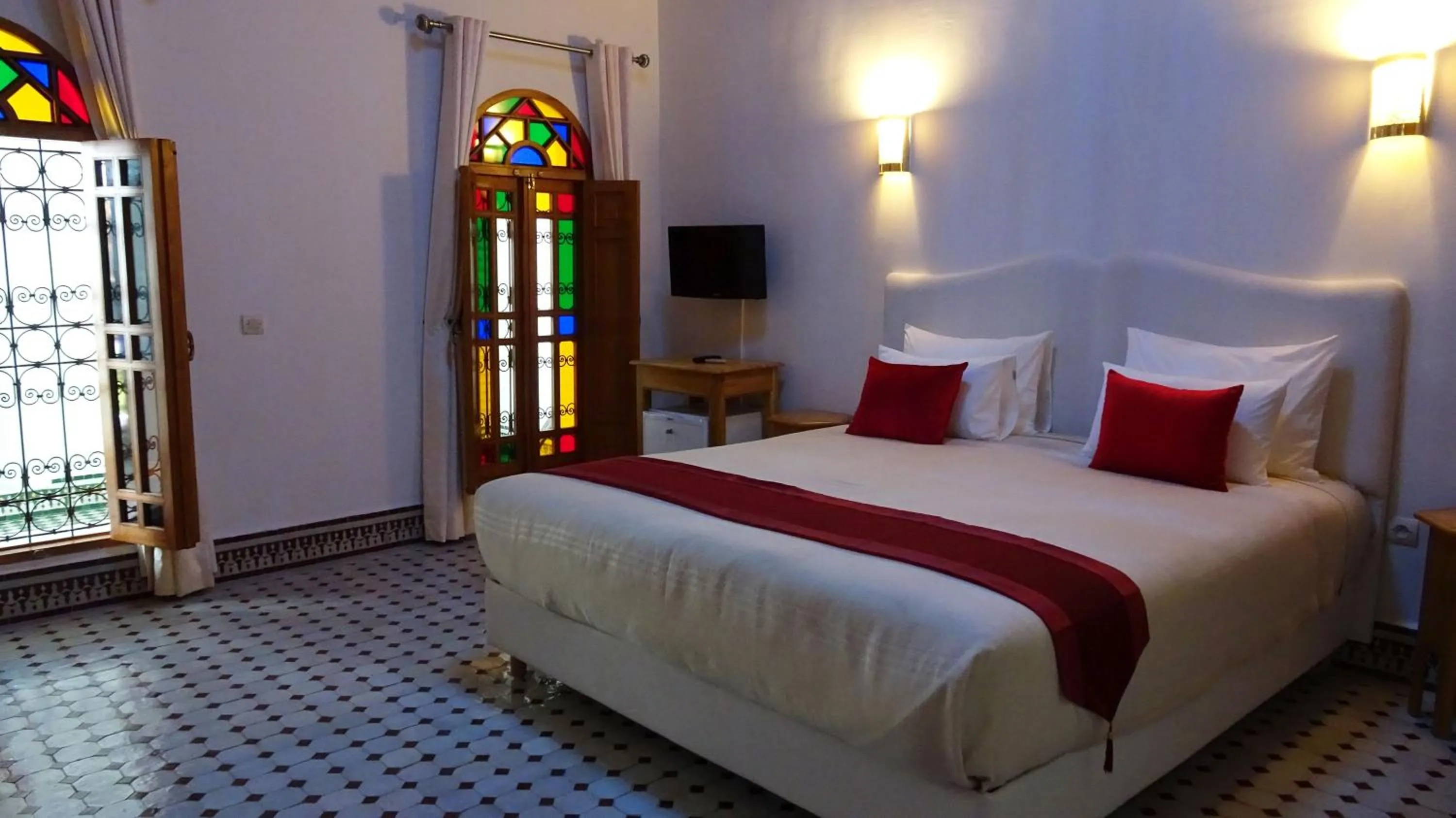 Photo of the whole room, Bed in Riad Sabah
