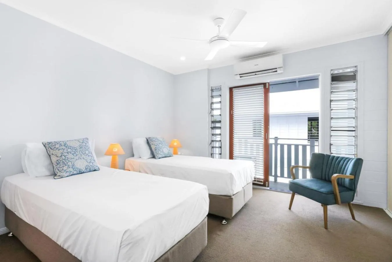 Bed in The Queenslander Family Townhouse Near Four Mile Beach