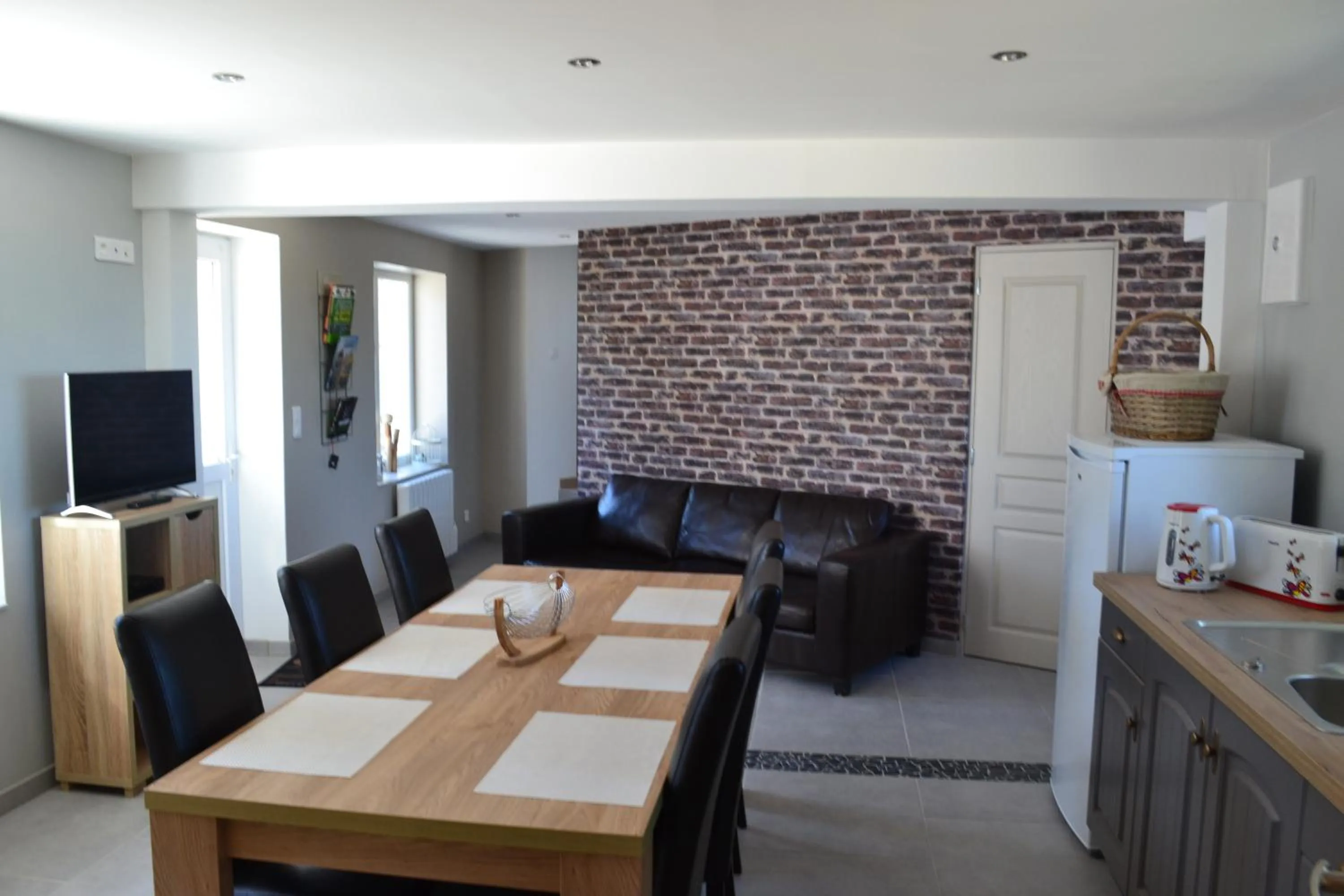 Communal lounge/ TV room in Ferme "les Flaquettes"