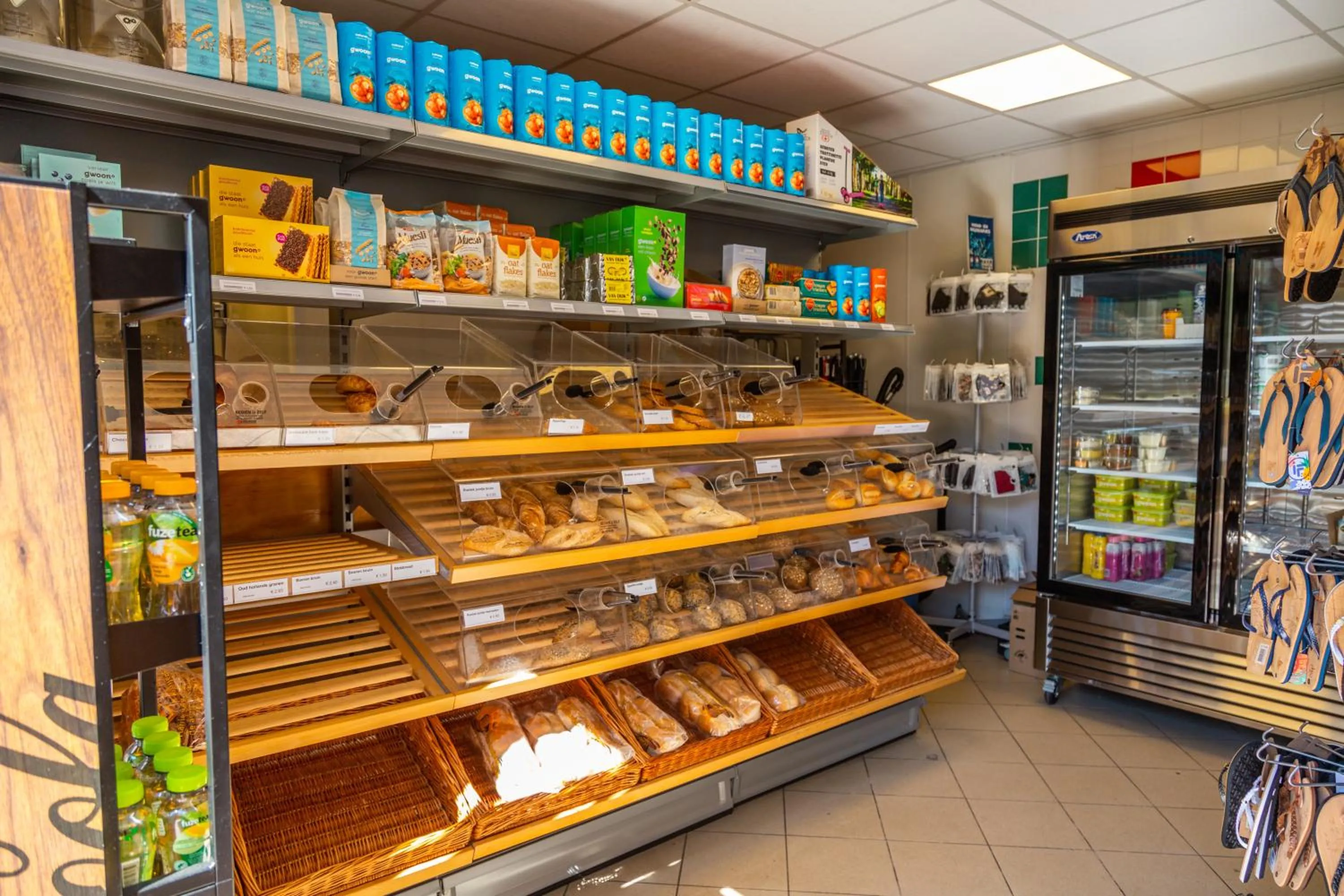 Supermarket/grocery shop in EuroParcs Bad Hoophuizen