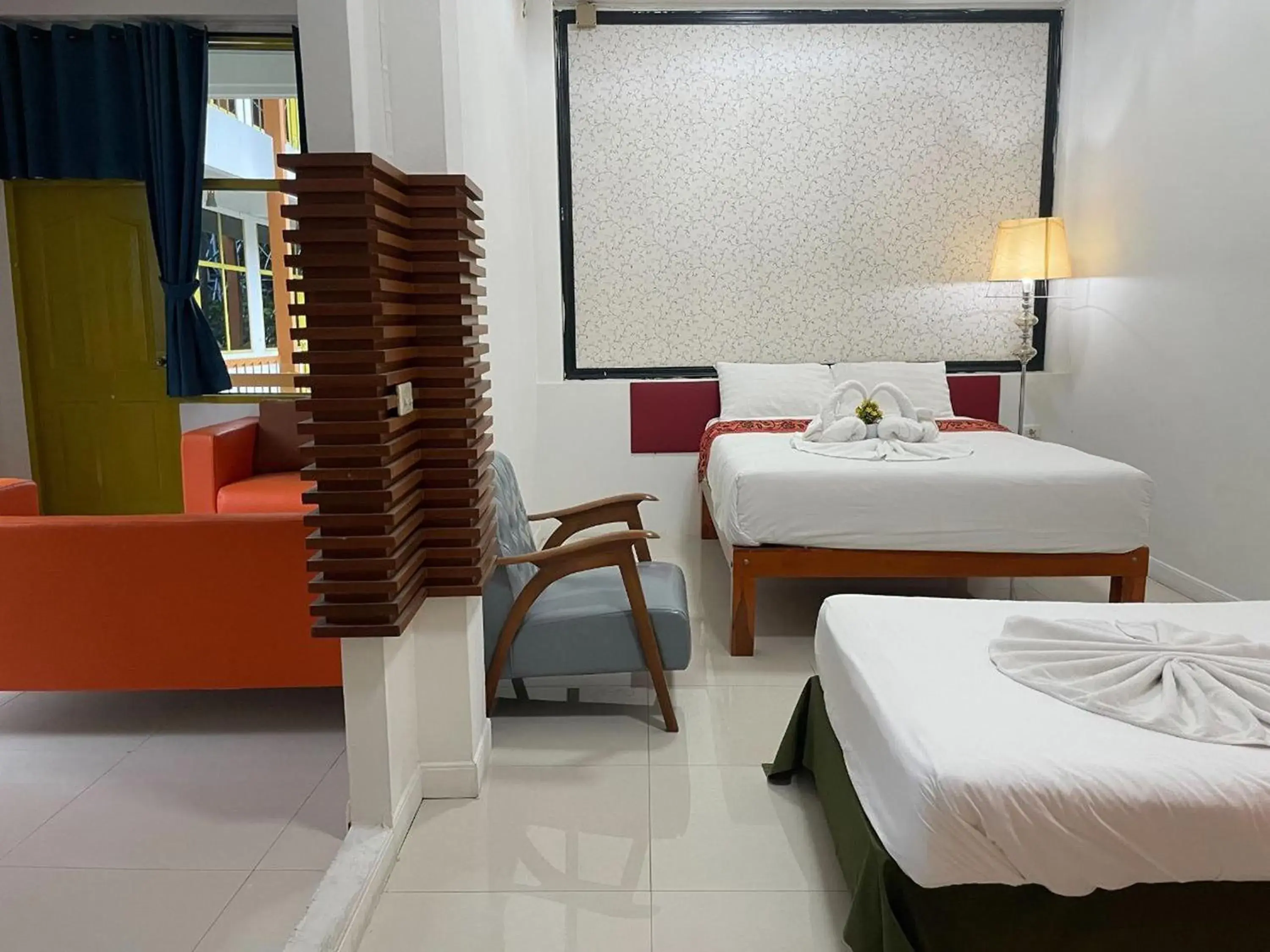 Bed in Happy 2 Hotel Patunam Bed in Happy 2 Hotel Patunam