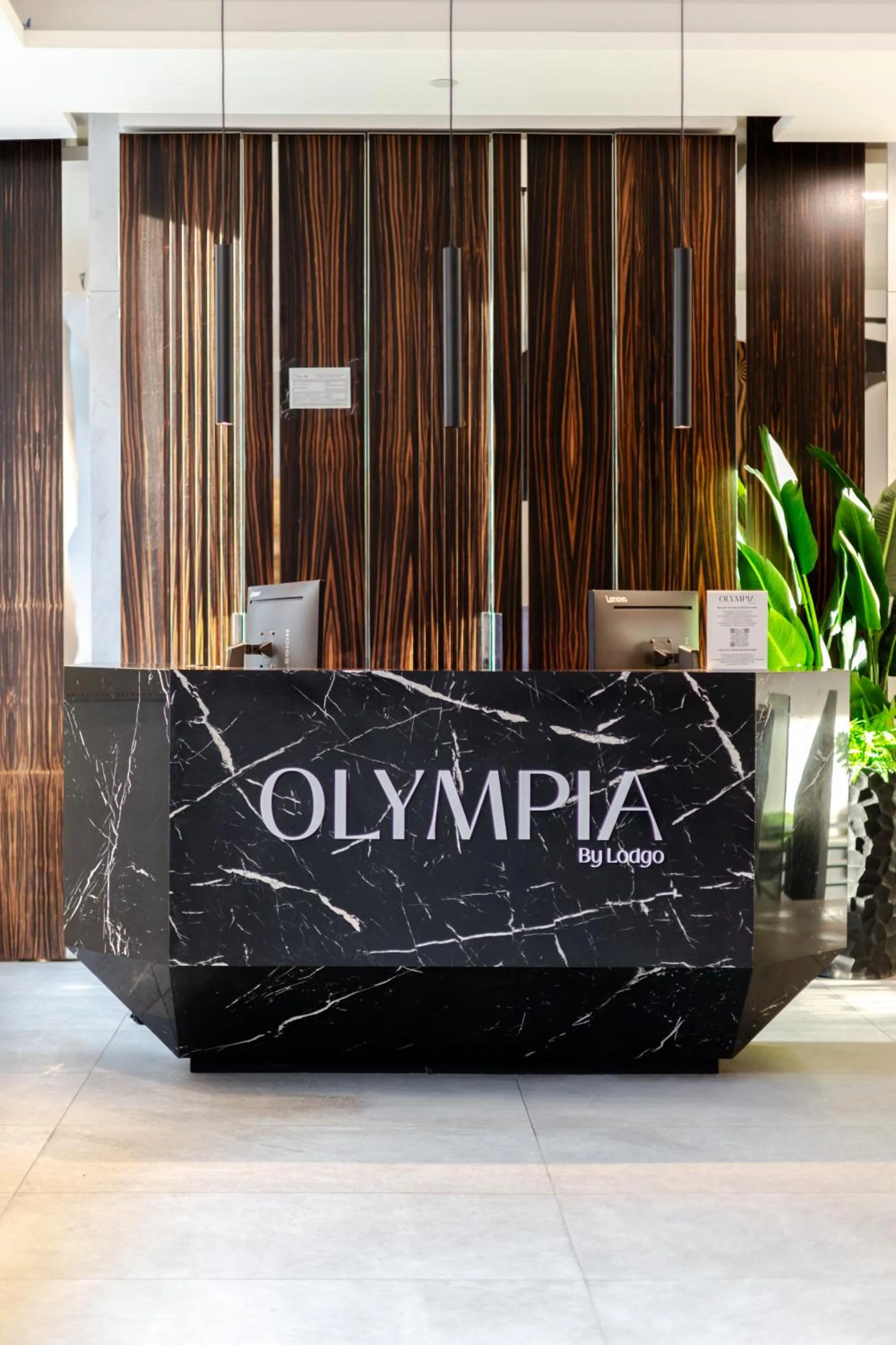 Olympia Hotel by Lodgo