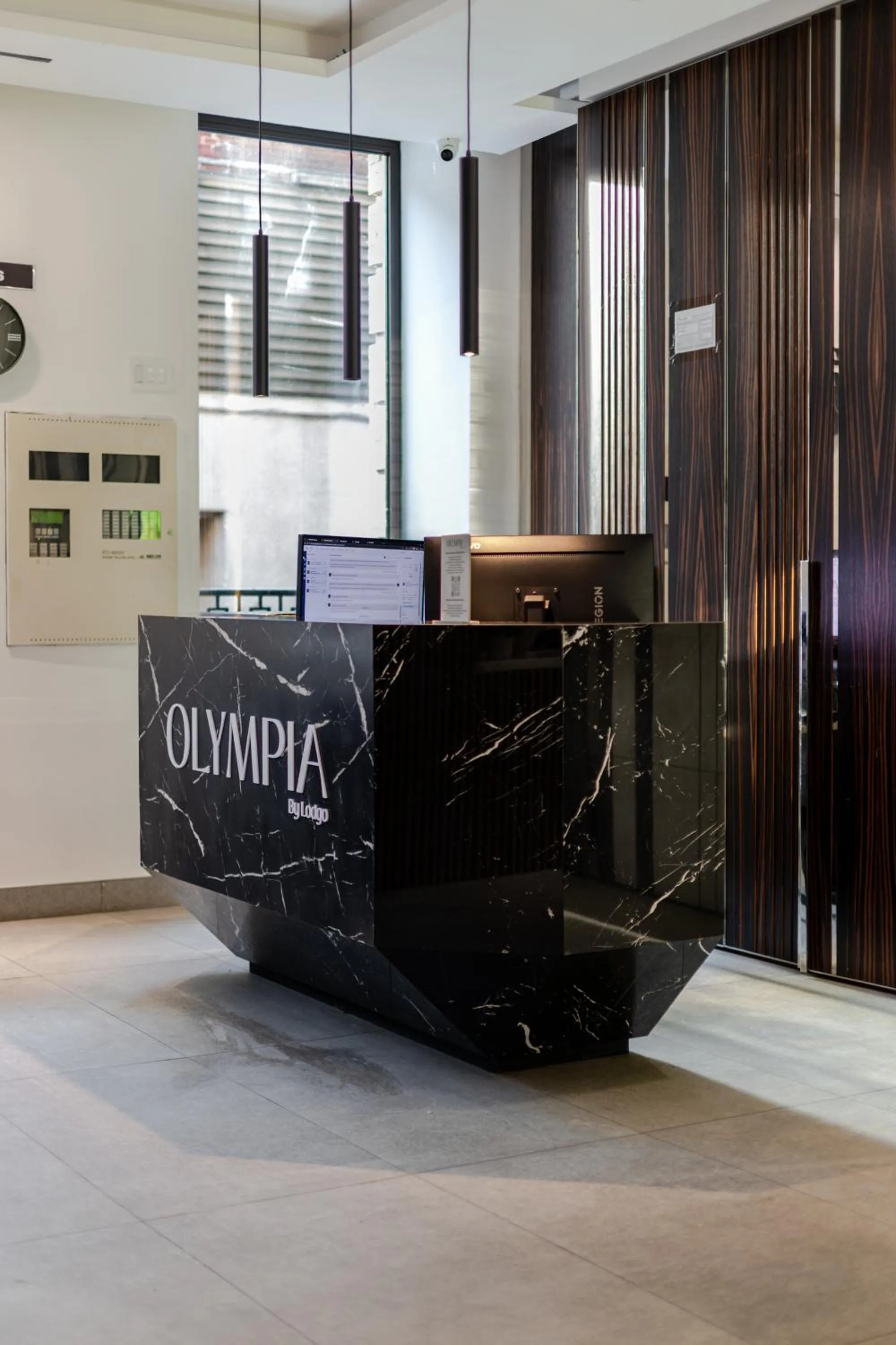 Olympia Hotel by Lodgo