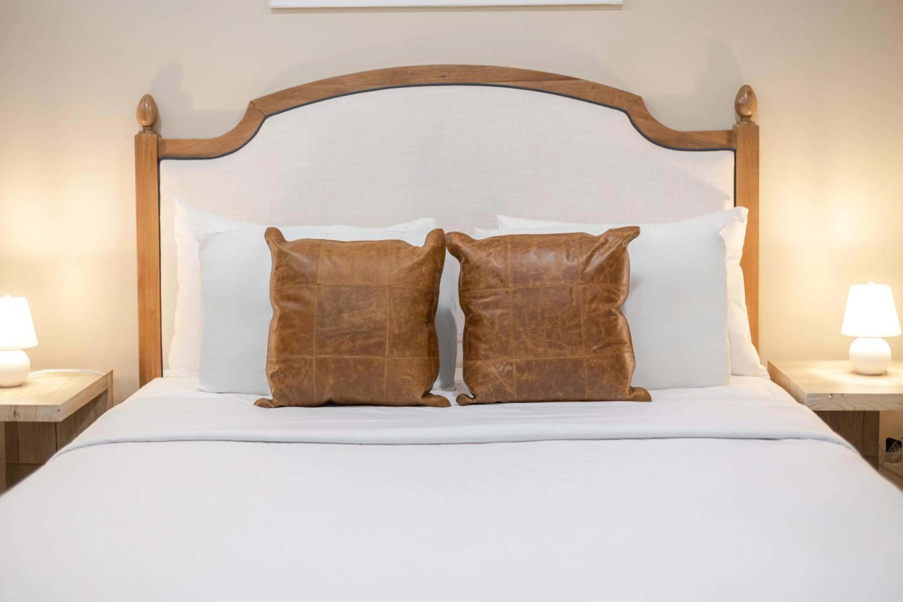 Bed in Olympia Hotel by Lodgo