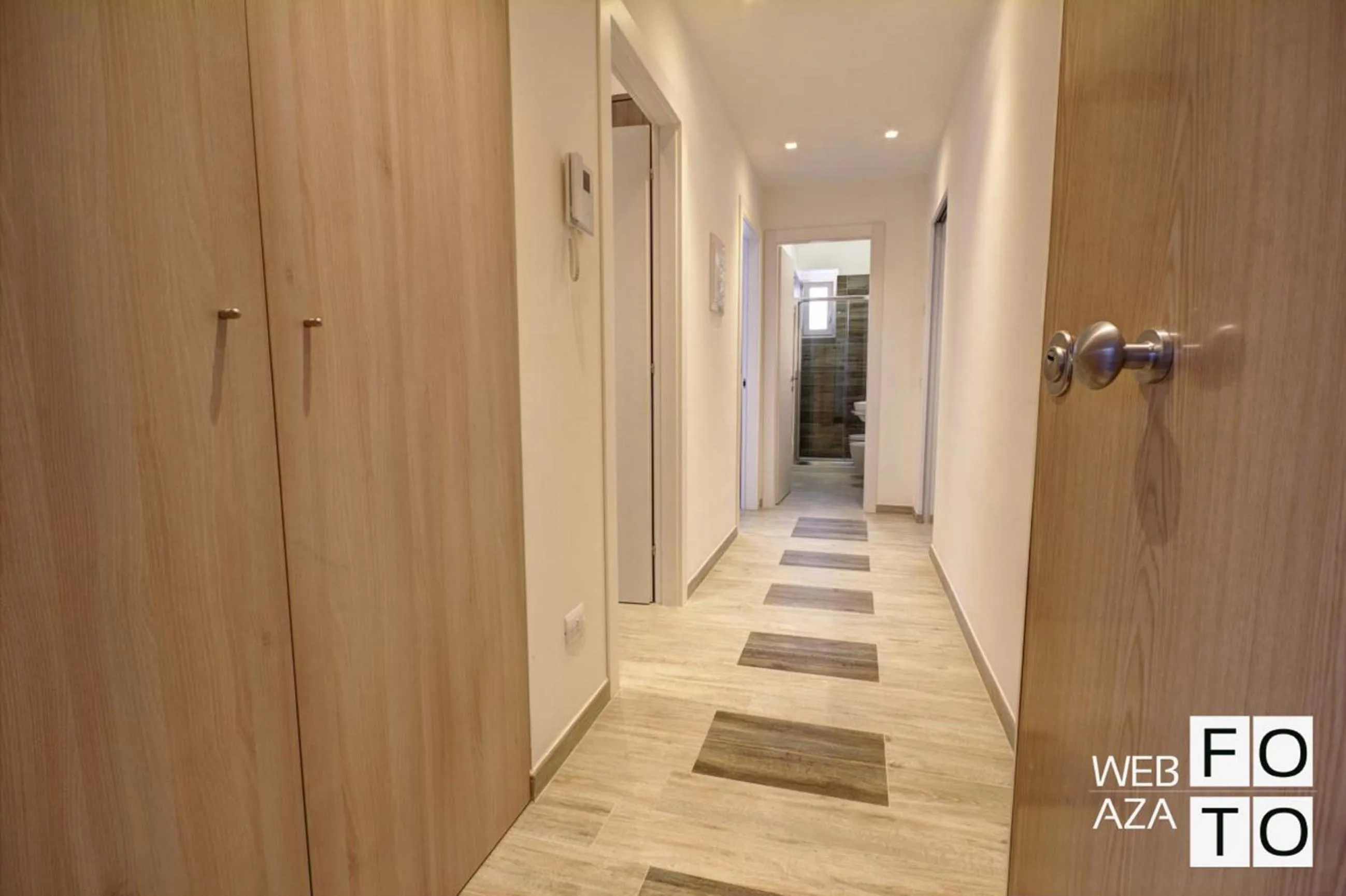 Shower in La Perla del Mare di Polignano Apartments