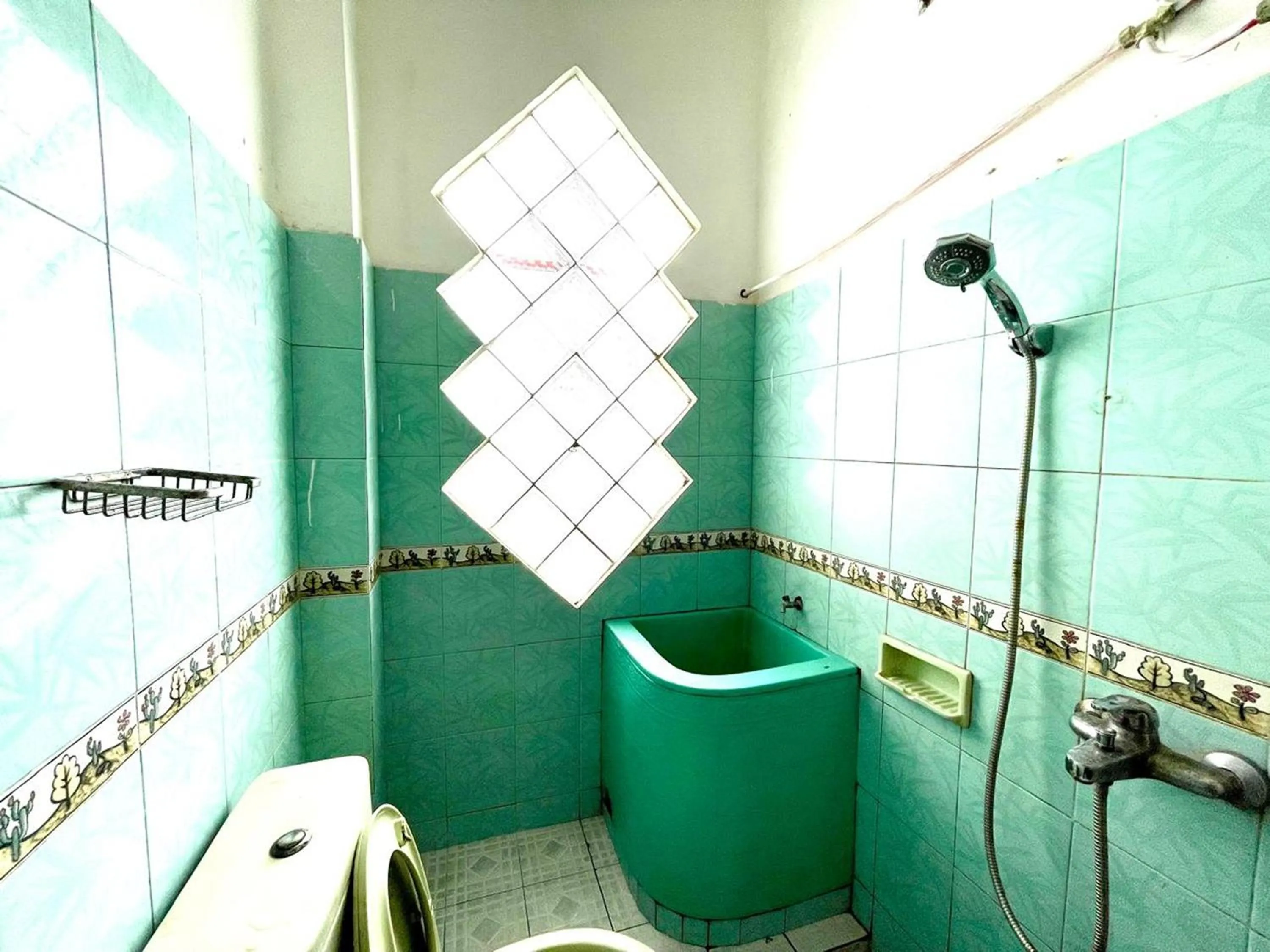 Bathroom in Yani Guesthouse
