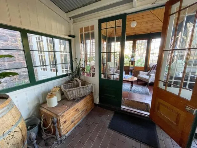 Facade/entrance in Victoria House