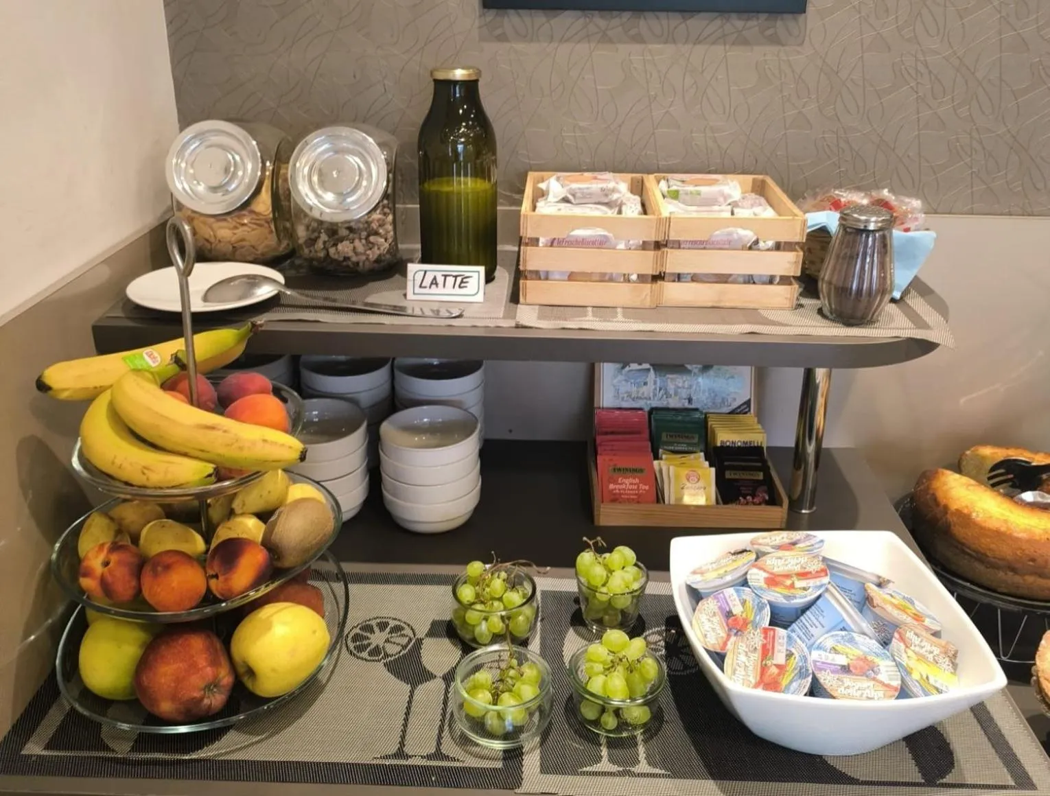 Breakfast in Hotel Aniene