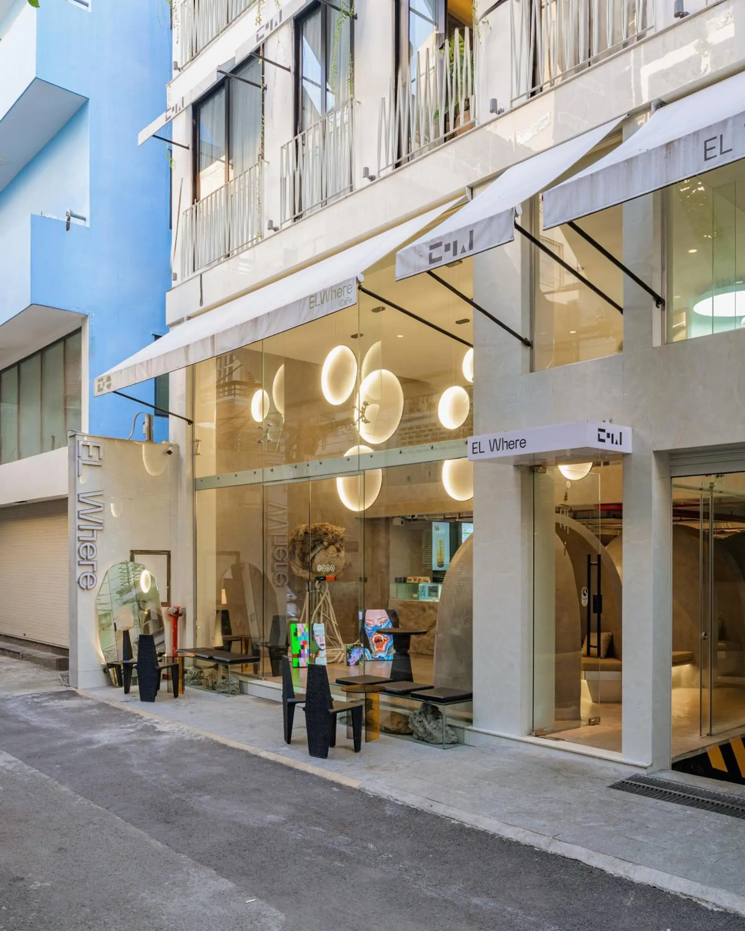 Property building in EL Where Hotel Property building in EL Where Hotel