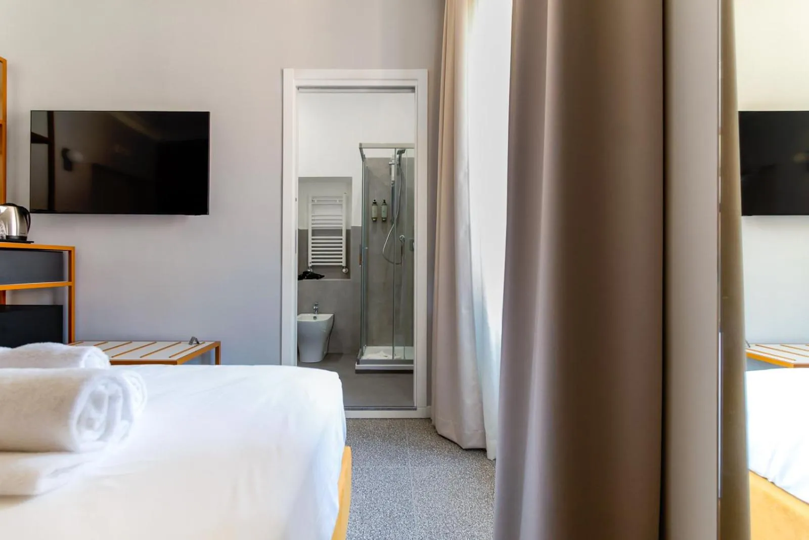 TV and multimedia, Bed in Velia Relais