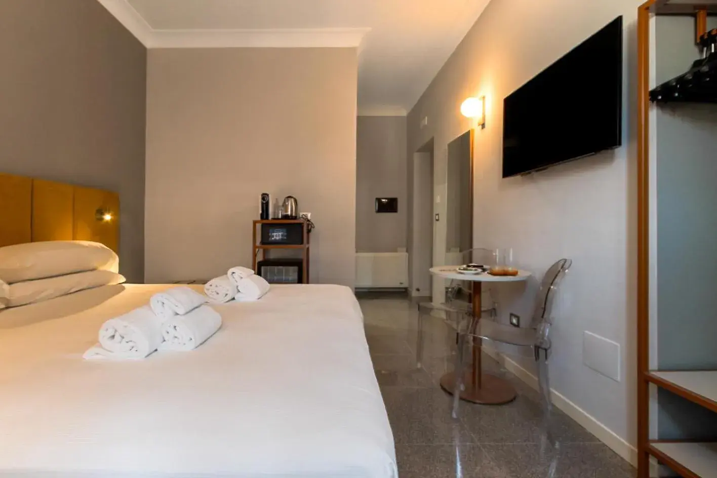 Bed in Velia Relais Bed in Velia Relais