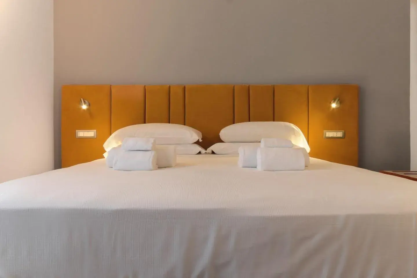 Bed in Velia Relais Bed in Velia Relais