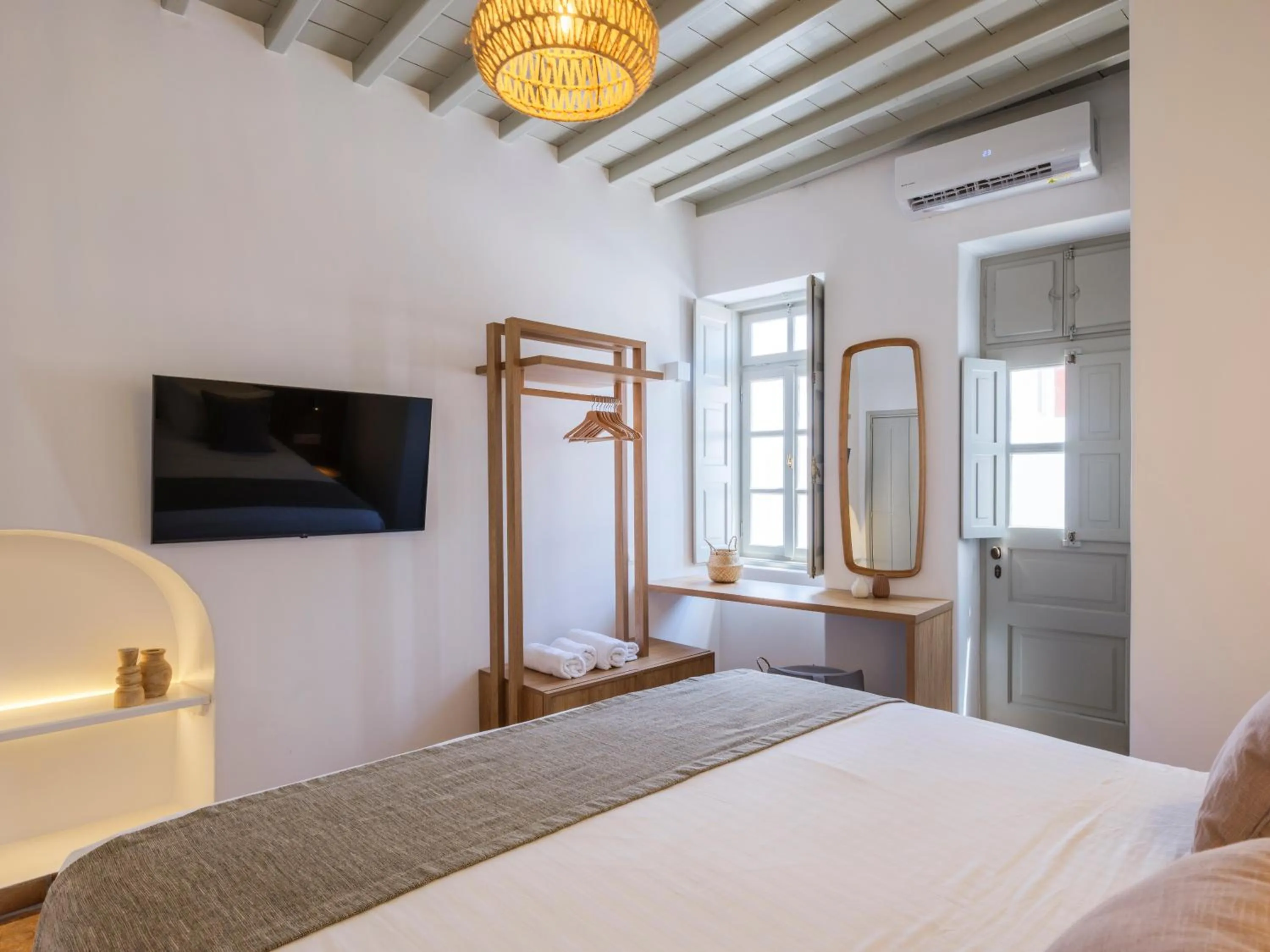 Bed in Mr & Mrs Mykonos The Residence