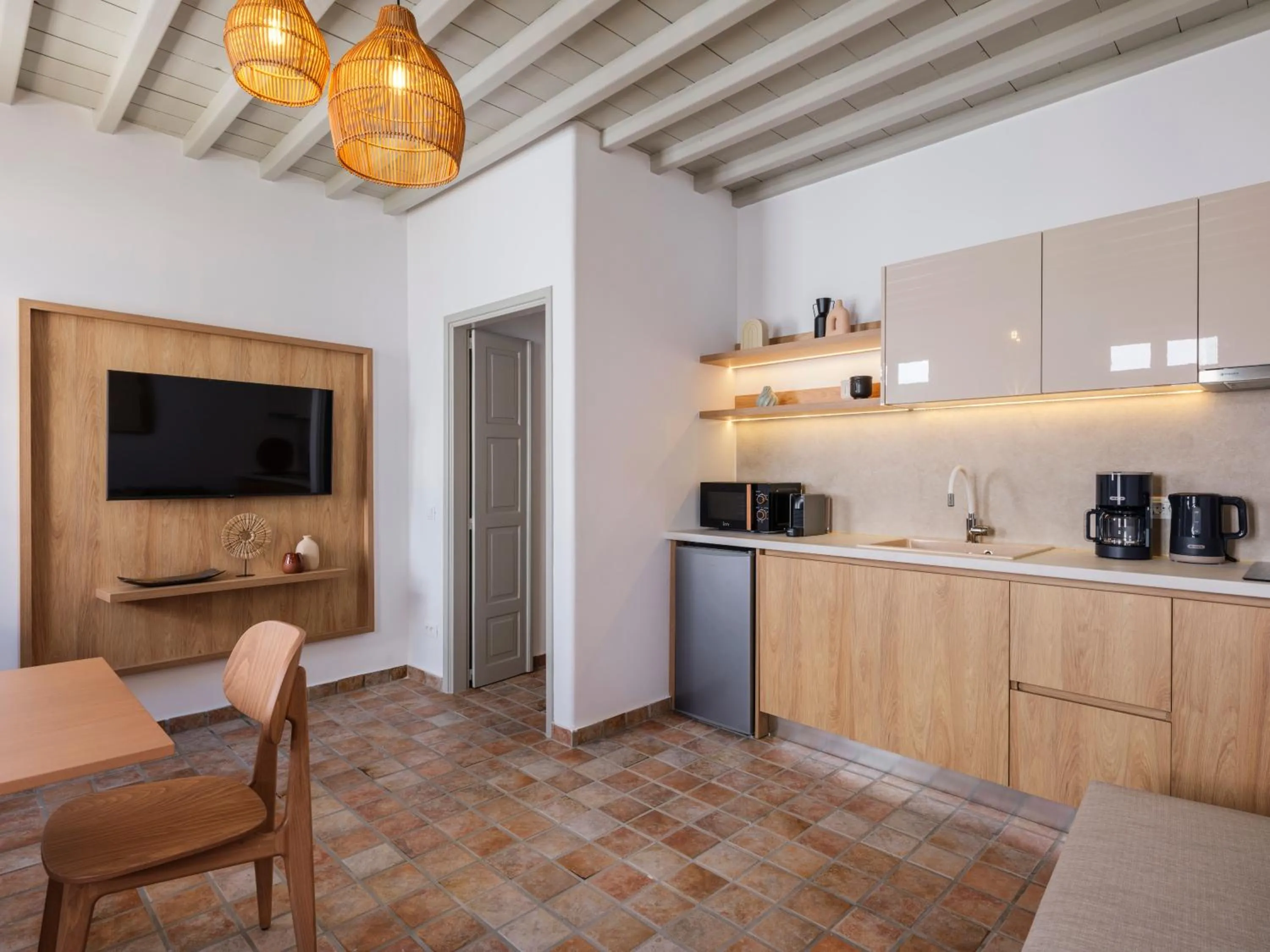 TV and multimedia in Mr & Mrs Mykonos The Residence