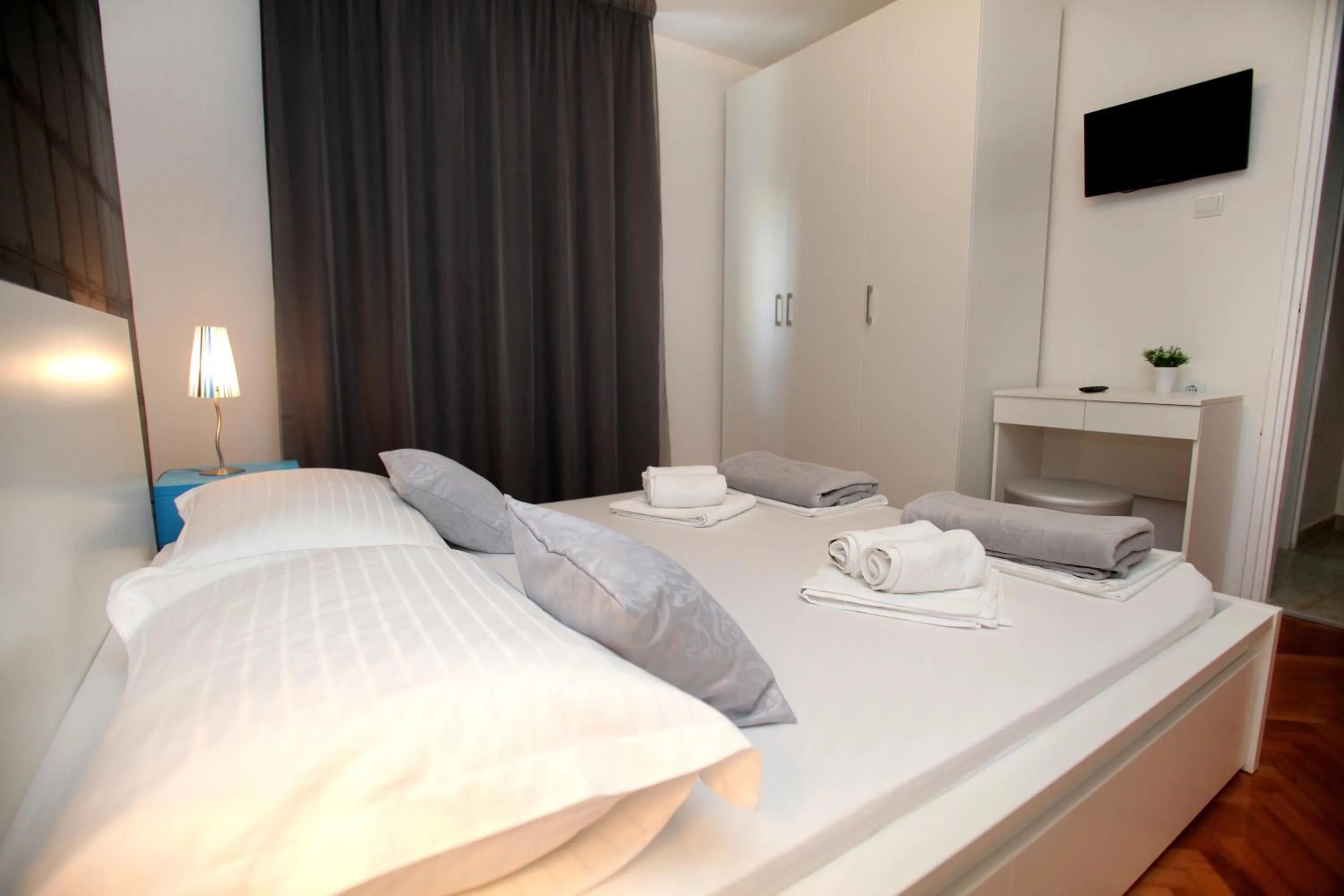 Bed in Happy Dreams Apartment near the beach and old town