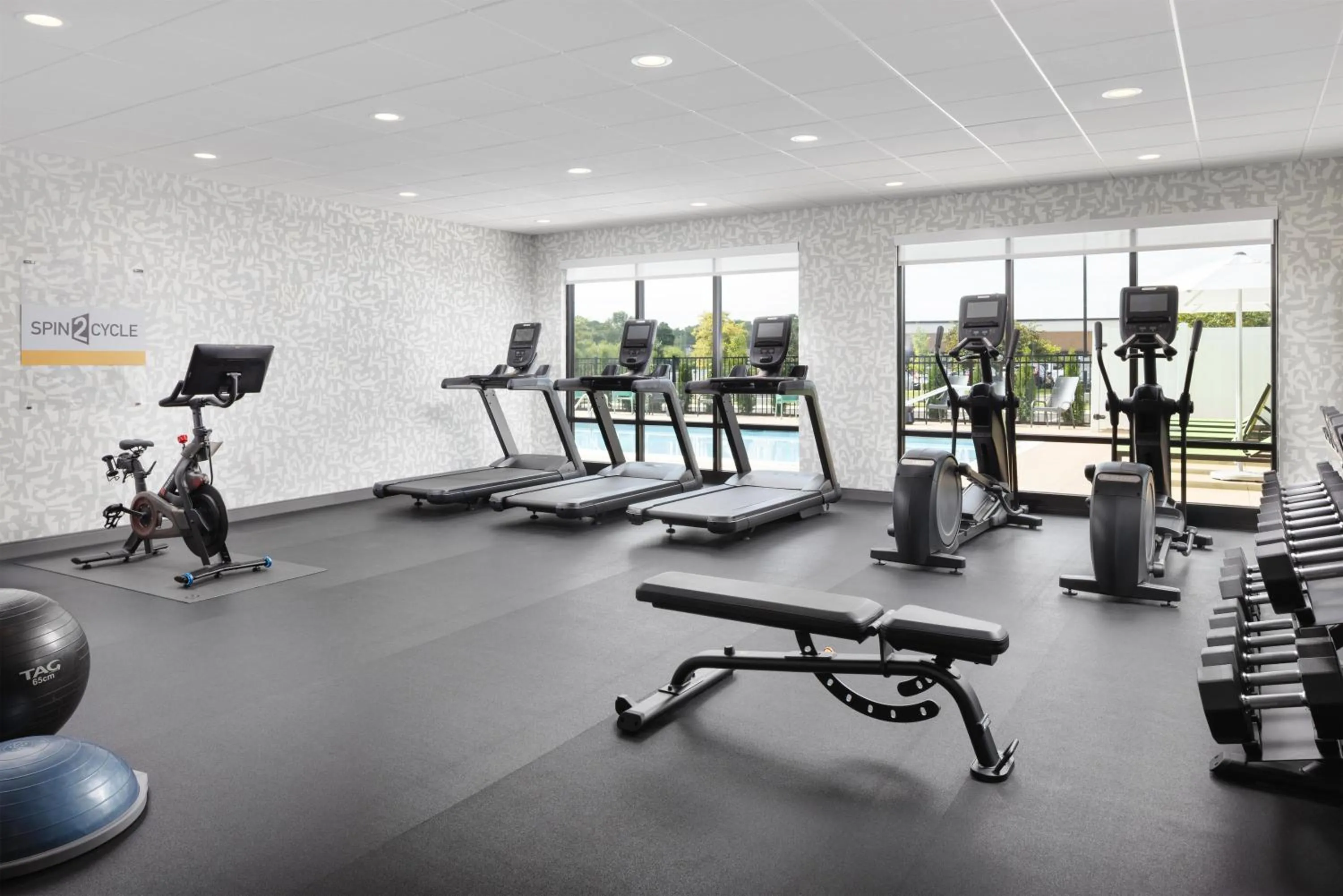 Fitness centre/facilities in Tru By Hilton Cleveland, TN