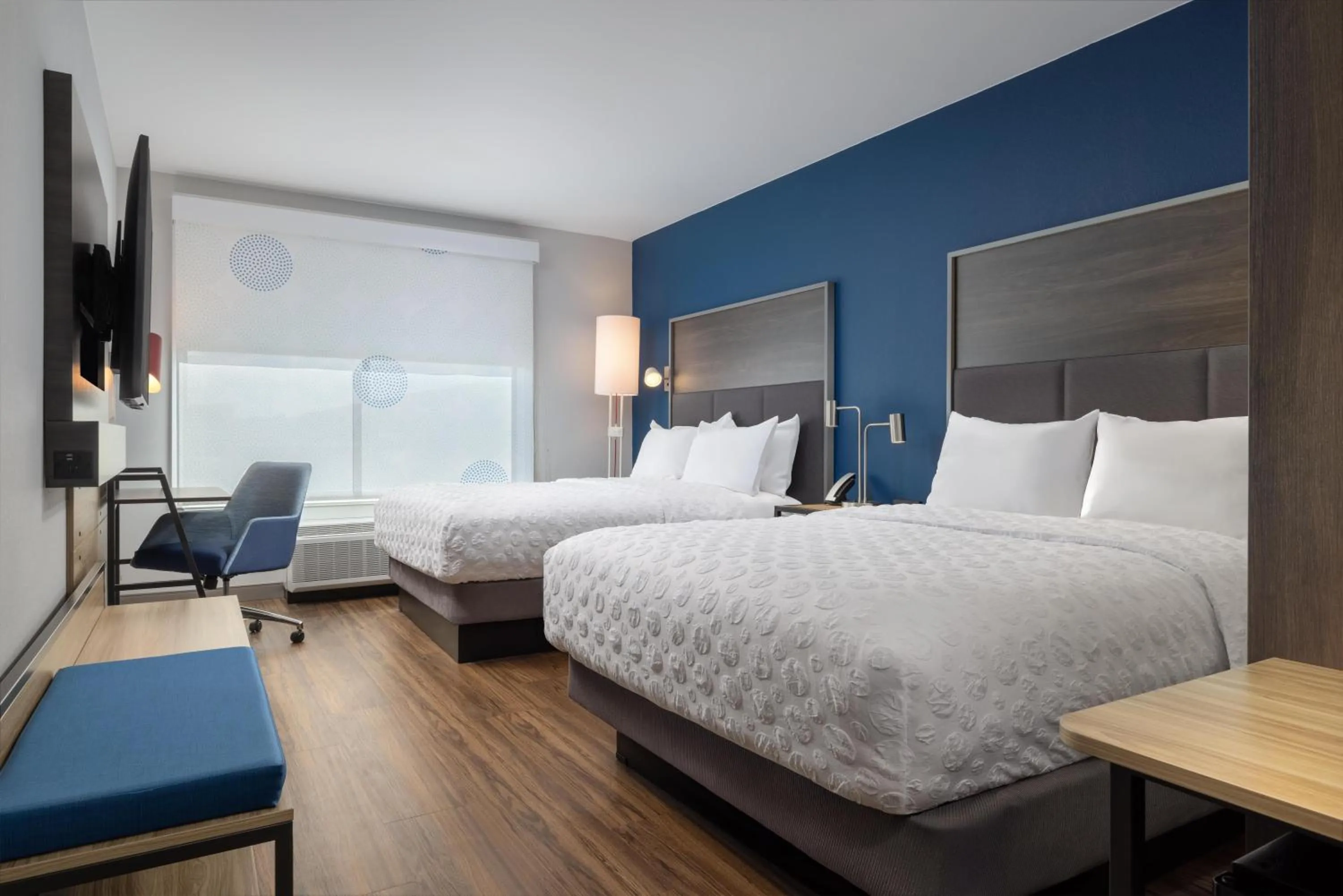 Bedroom, Bed in Tru By Hilton Cleveland, TN