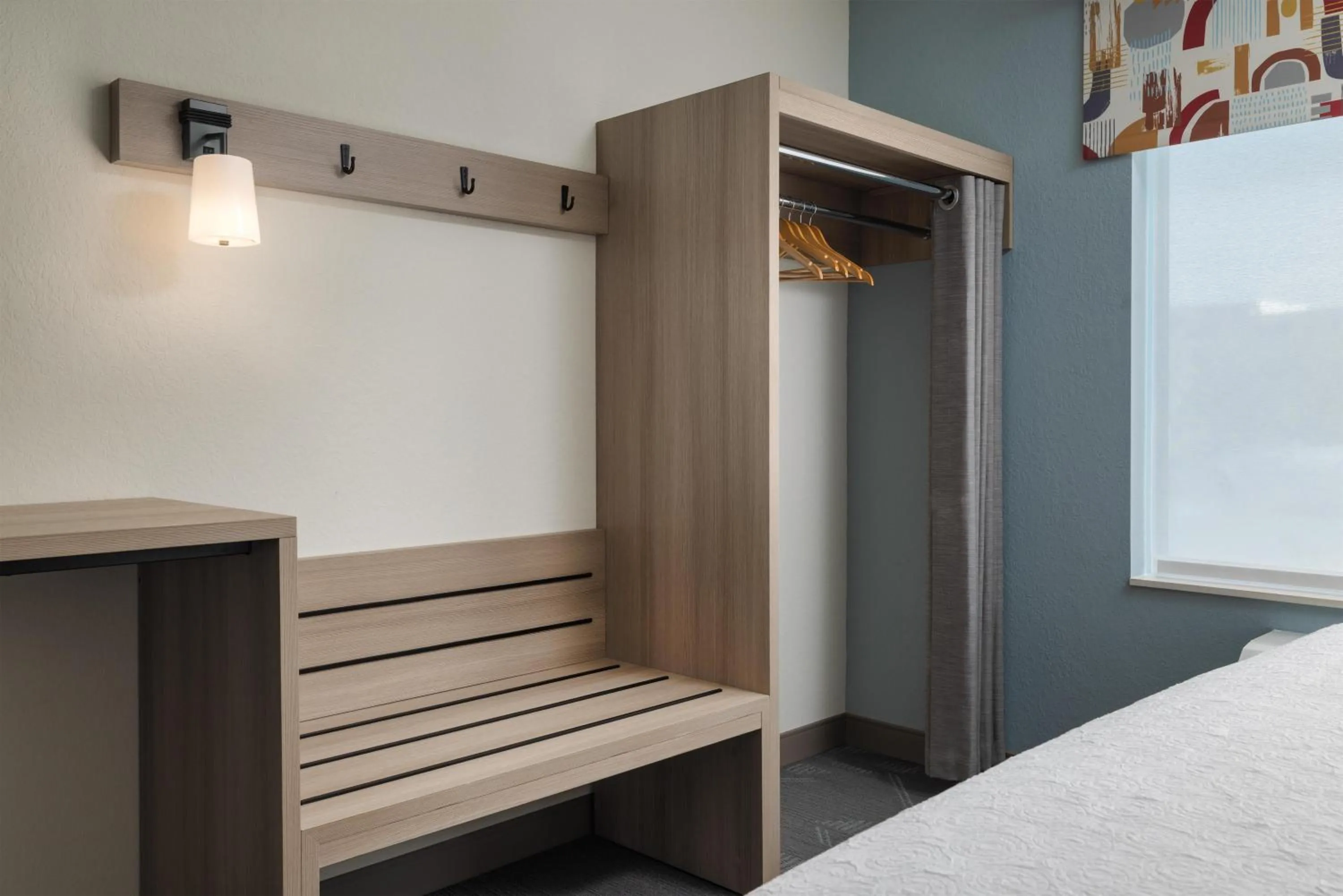 Bed in Home2 Suites By Hilton Cleveland, TN