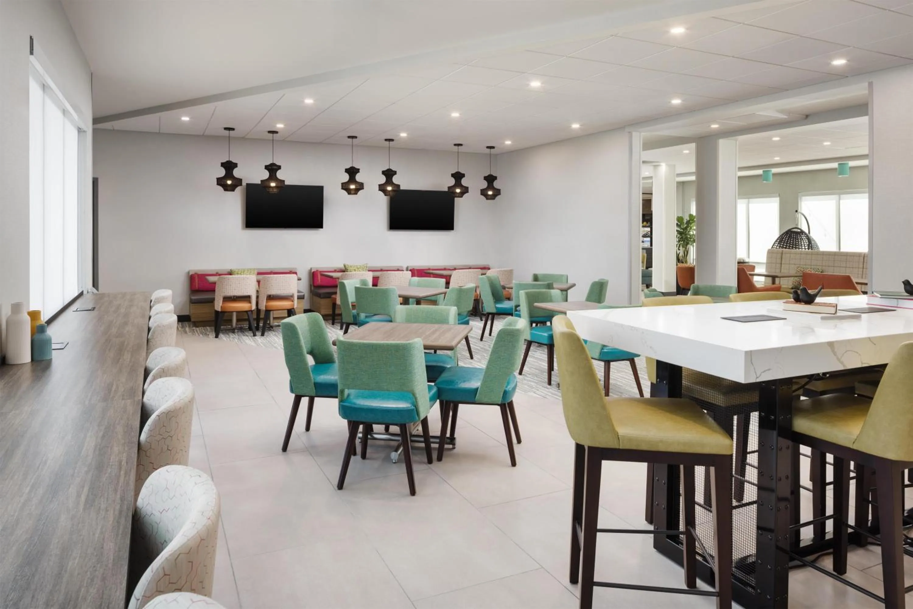 Breakfast in Home2 Suites By Hilton Cleveland, TN