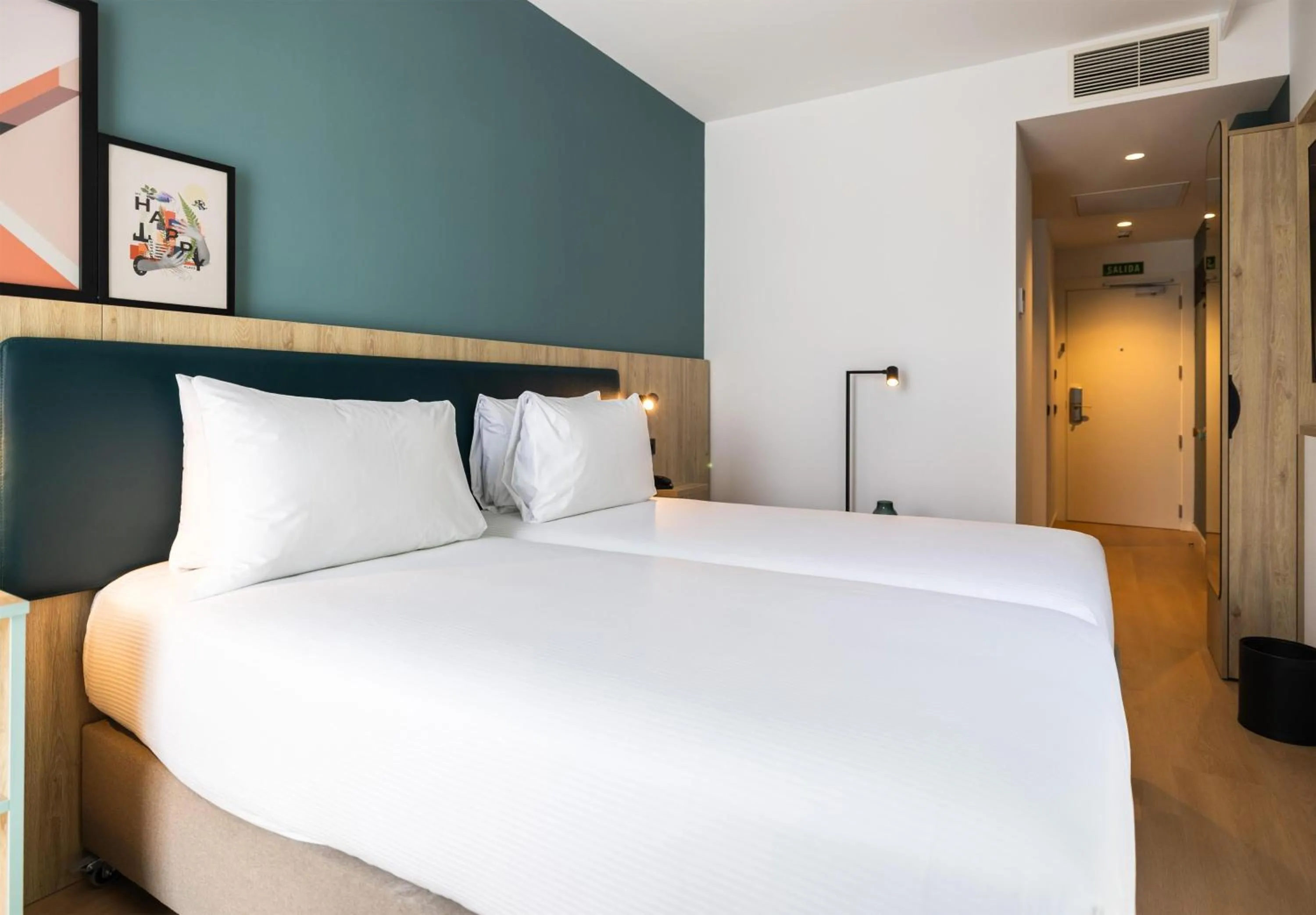 Bed in Spark By Hilton Madrid Alcala