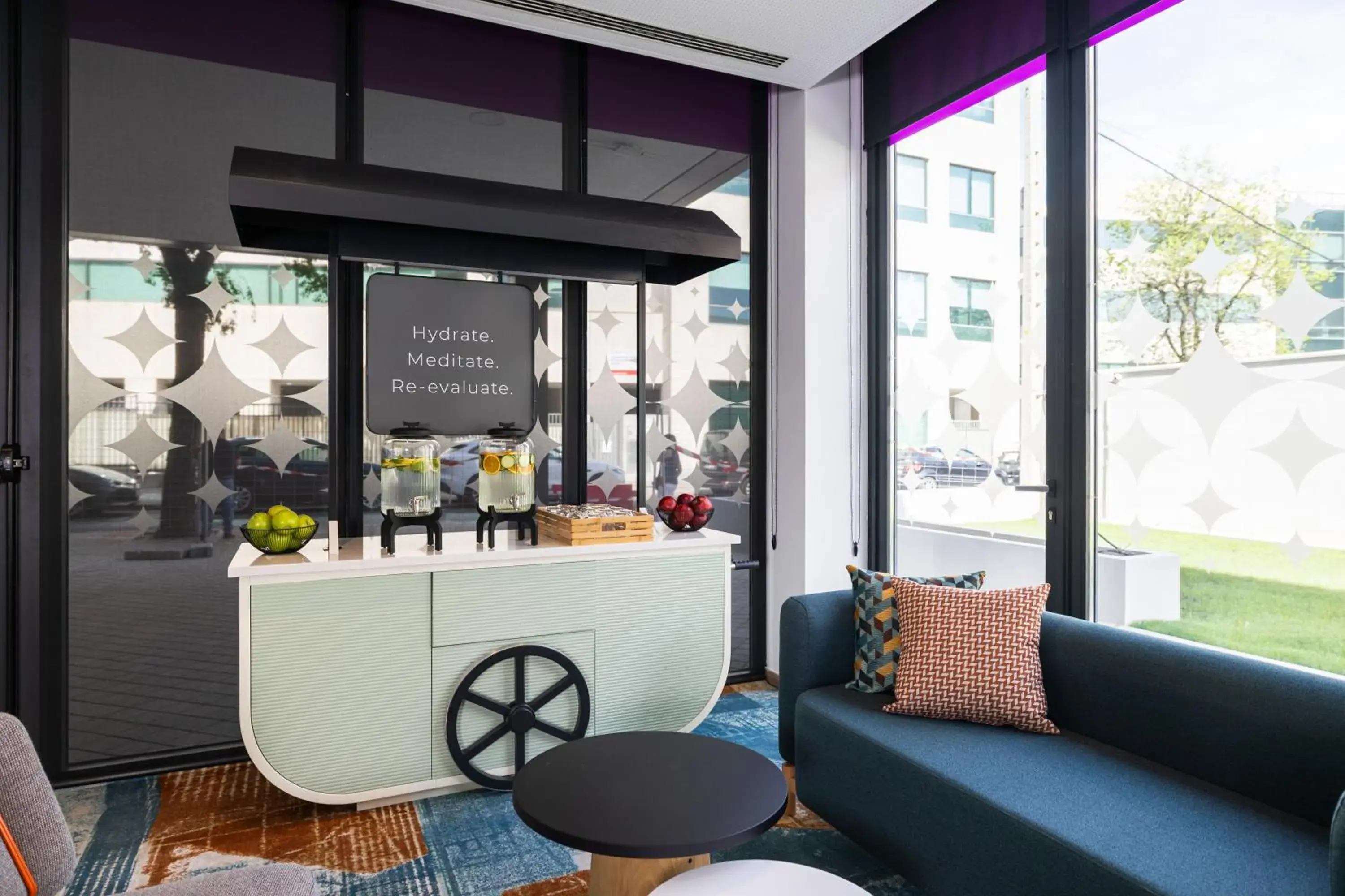 Living room in Spark By Hilton Madrid Alcala Living room in Spark By Hilton Madrid Alcala