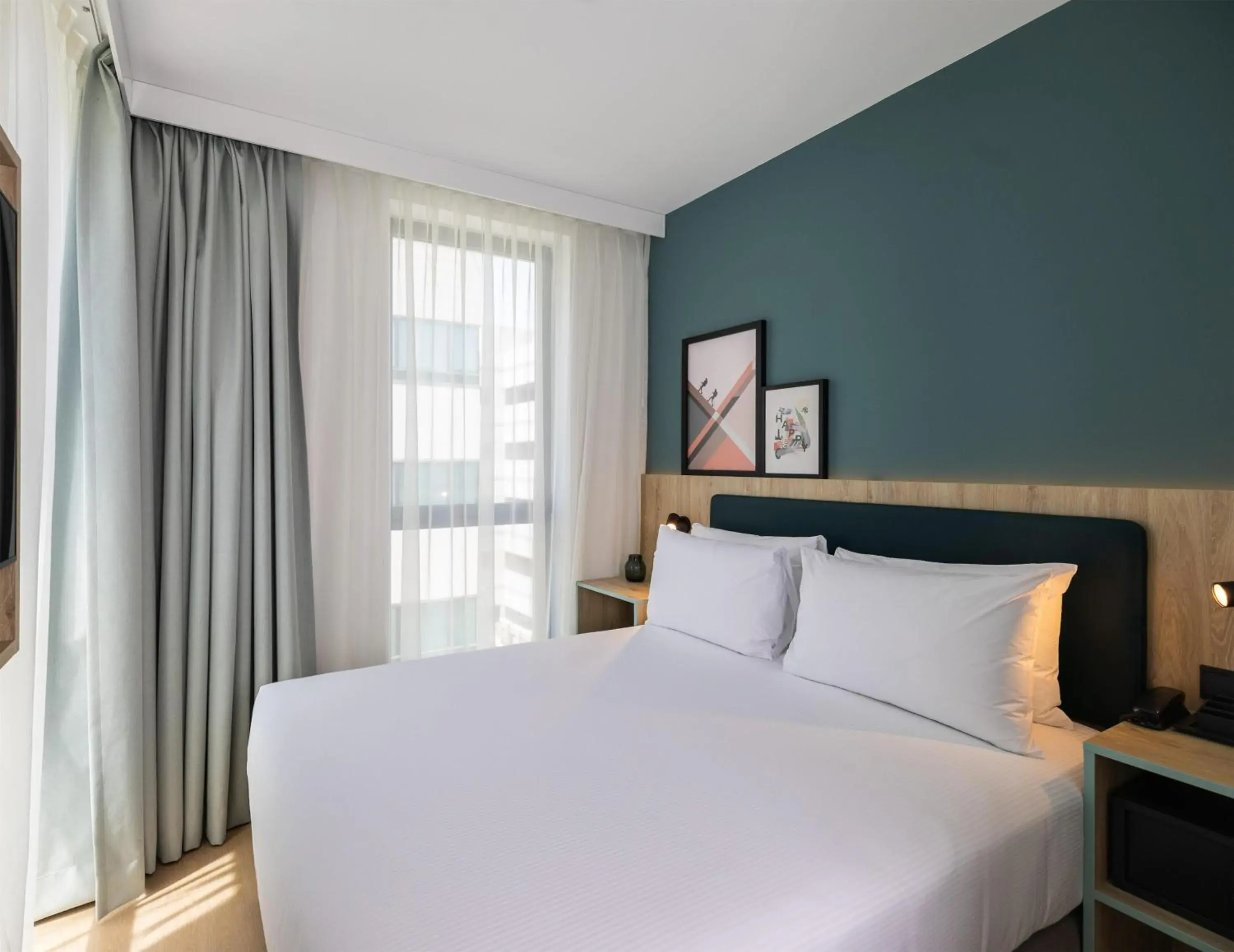 Bed in Spark By Hilton Madrid Alcala Bed in Spark By Hilton Madrid Alcala