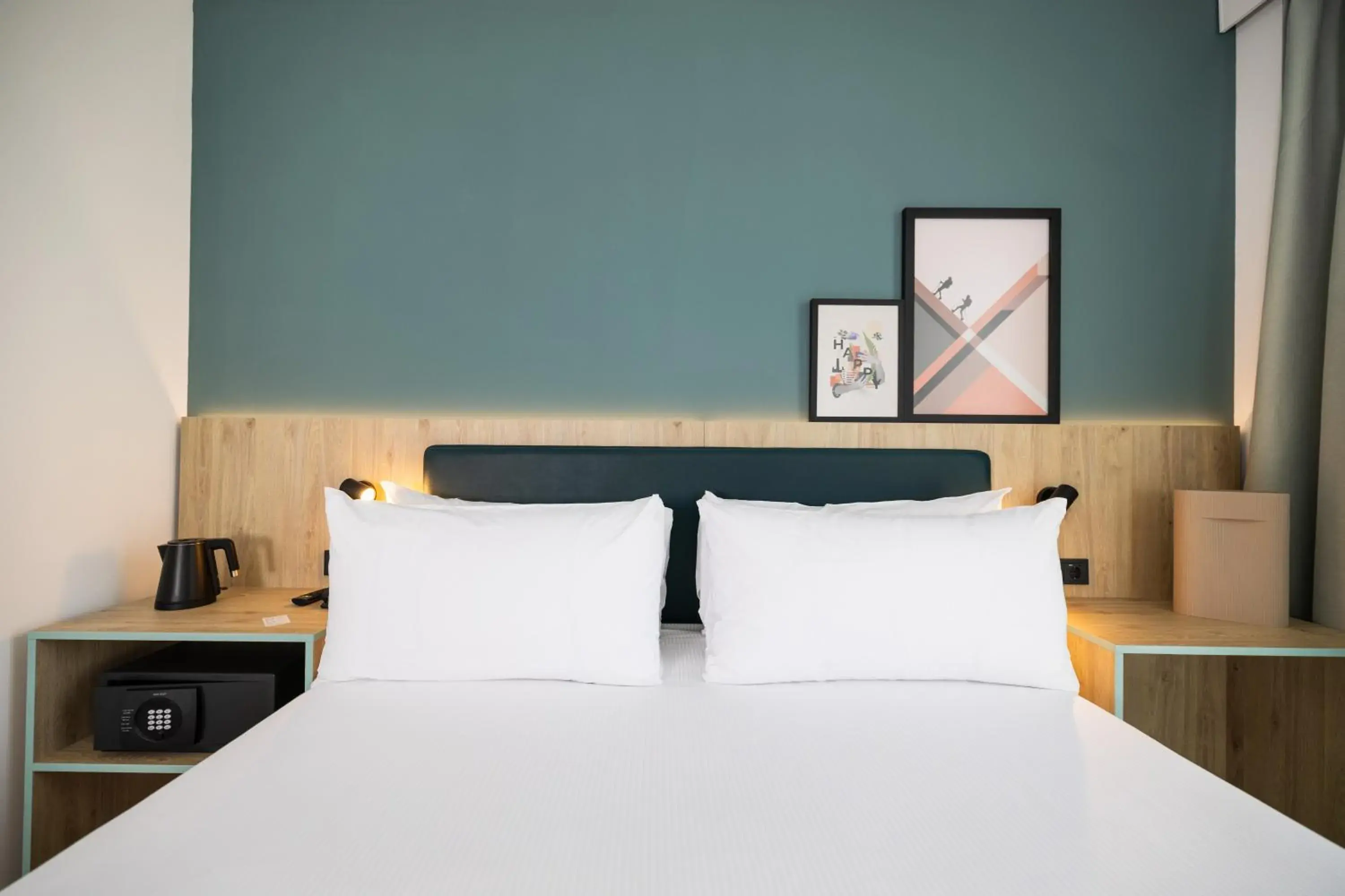 Bed in Spark By Hilton Madrid Alcala Bed in Spark By Hilton Madrid Alcala