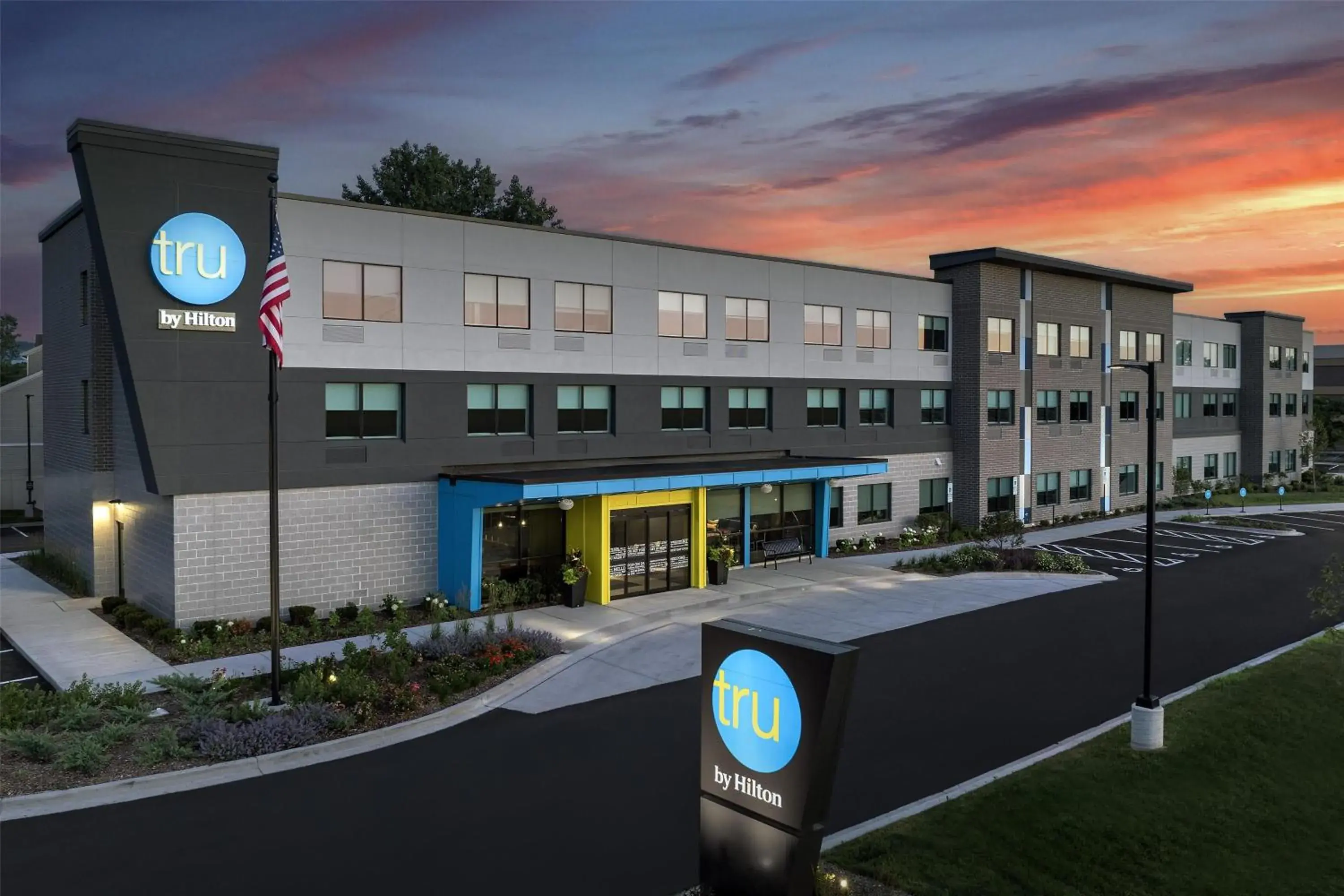 Property building in Tru By Hilton Joliet Plainfield Property building in Tru By Hilton Joliet Plainfield