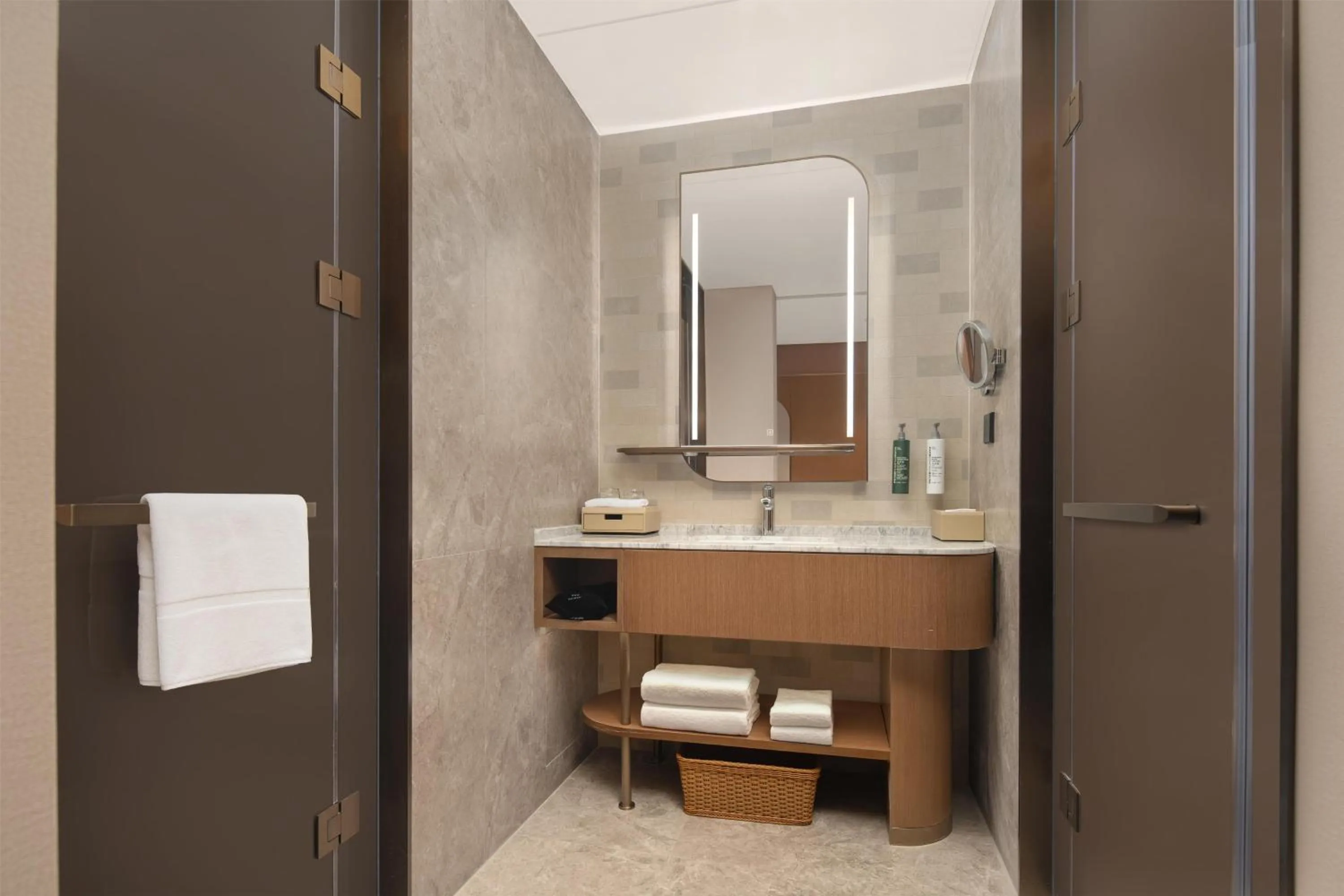 Bathroom in Hilton Garden Inn Urumqi Railway Station