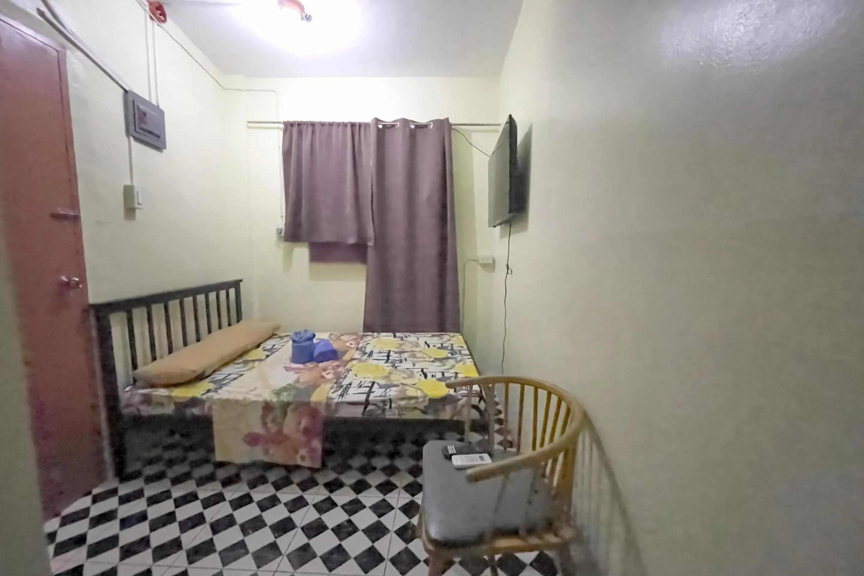 Bed in D and A Transient Inn Taguig