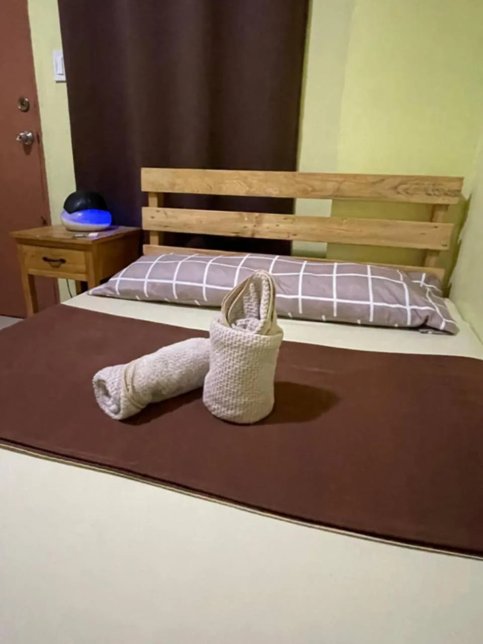 Bed in D and A Transient Inn Taguig