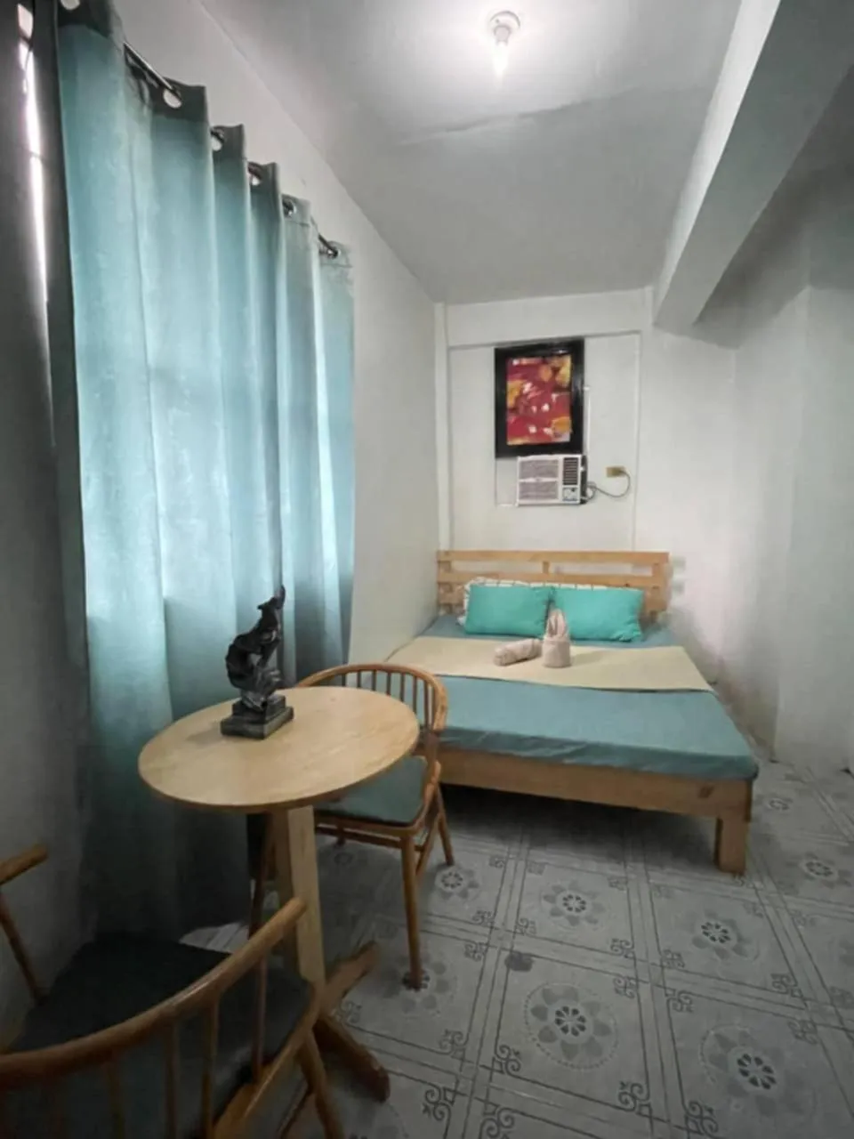 Bed in D and A Transient Inn Taguig