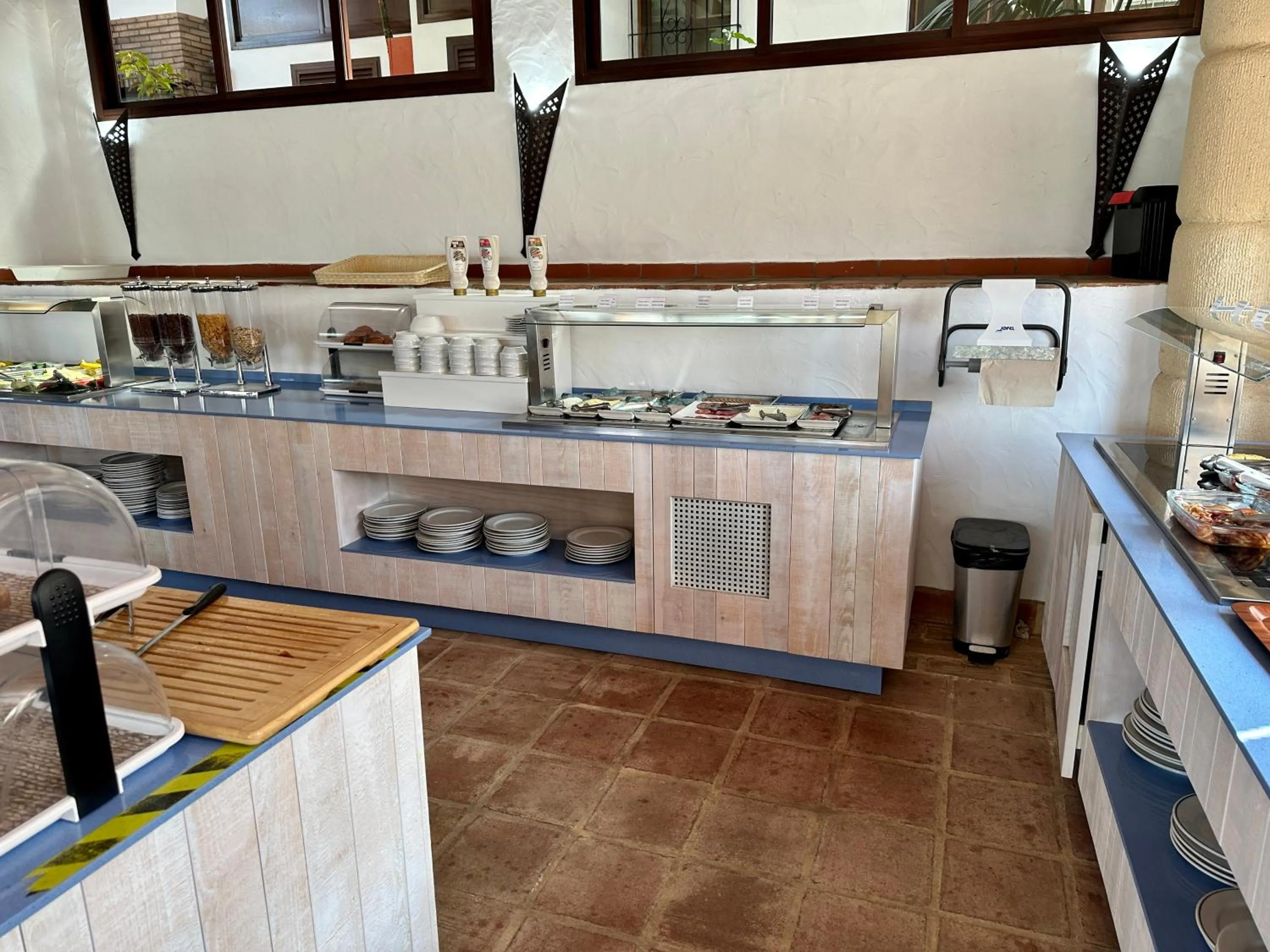 Breakfast in Dulce Nombre Hotel - Apartamentos