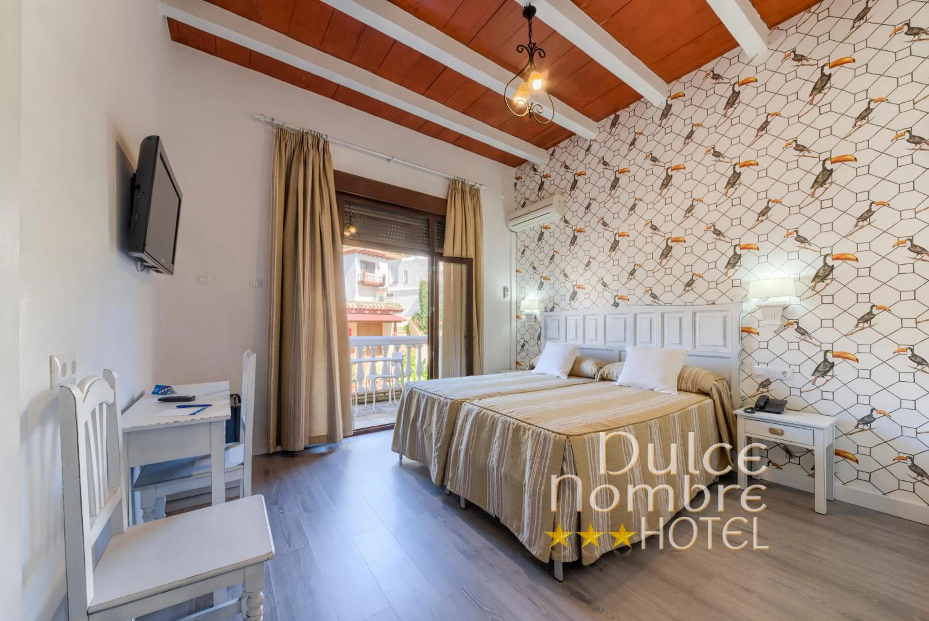 Bed in Dulce Nombre Hotel - Apartamentos