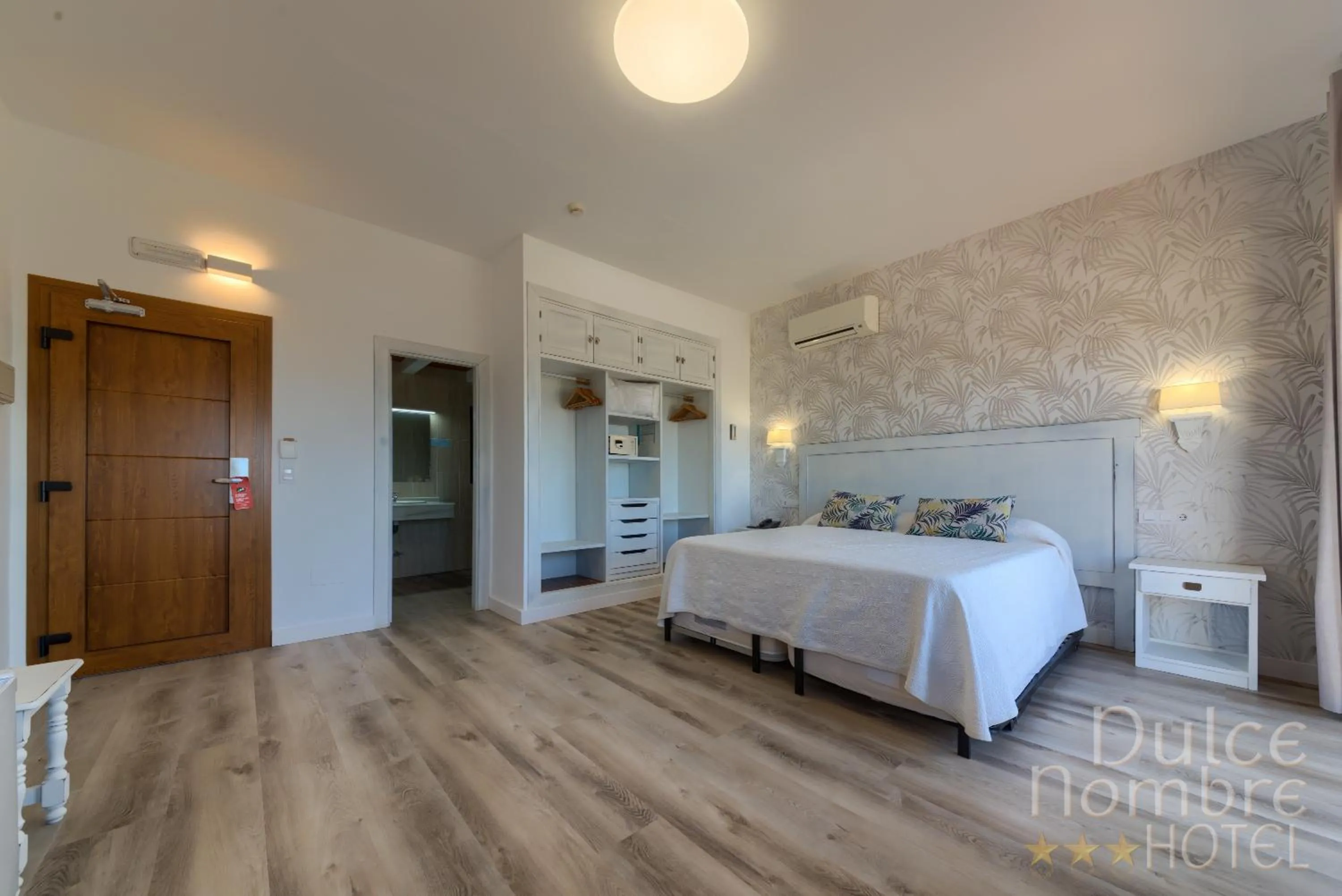 Bed in Dulce Nombre Hotel - Apartamentos