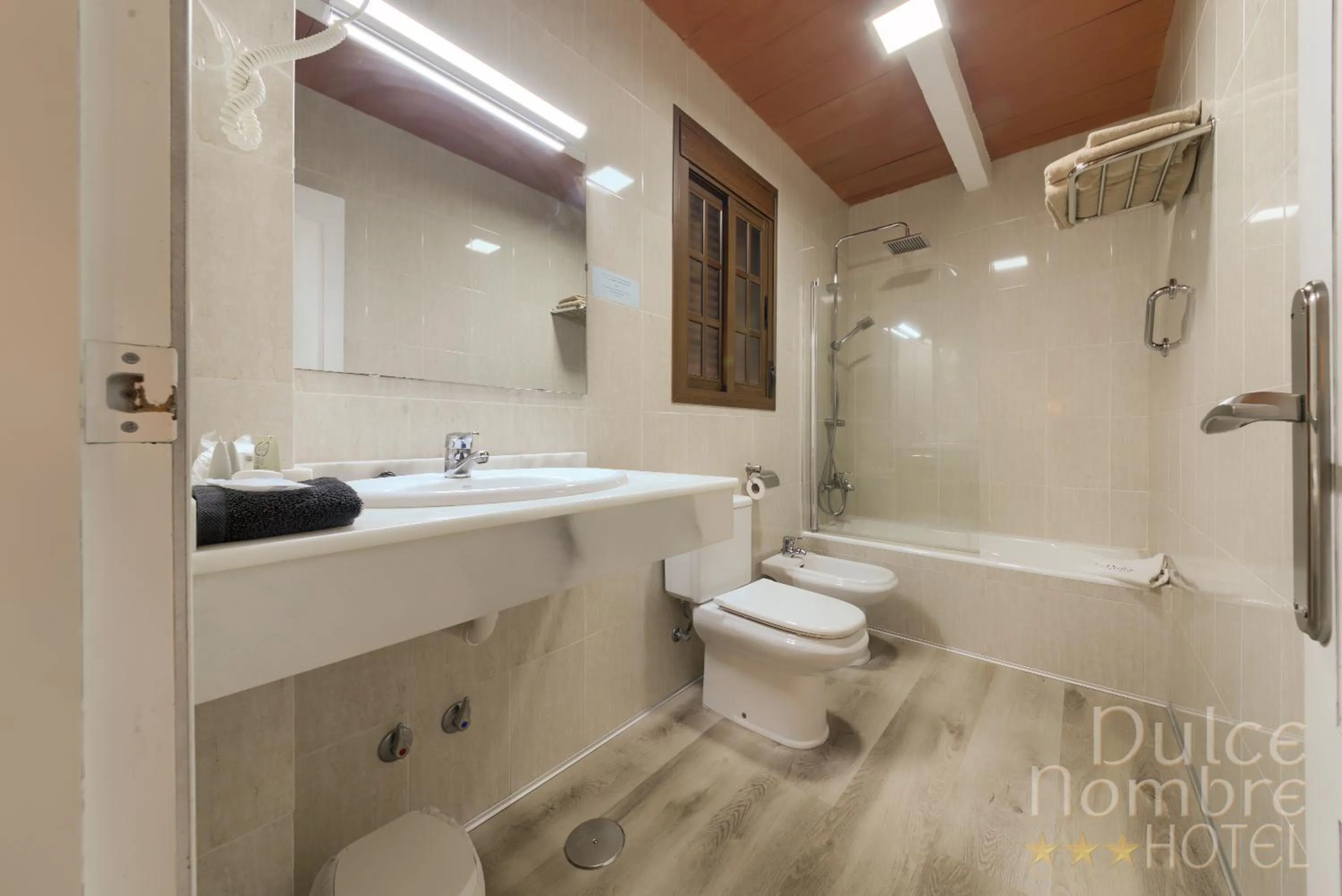 Bathroom in Dulce Nombre Hotel - Apartamentos